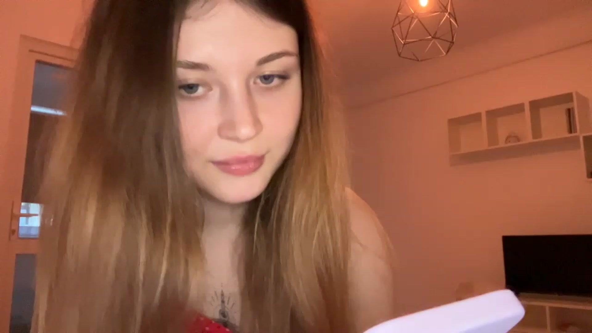 Gallery image thumbnail from Coconut_dream's myfreecams stream on, 06/09/2023, 17:45 image 18 of 20