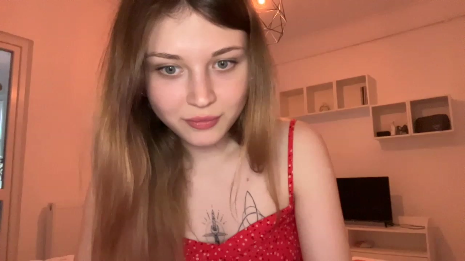 Gallery image thumbnail from Coconut_dream's myfreecams stream on, 06/09/2023, 17:45 image 8 of 20