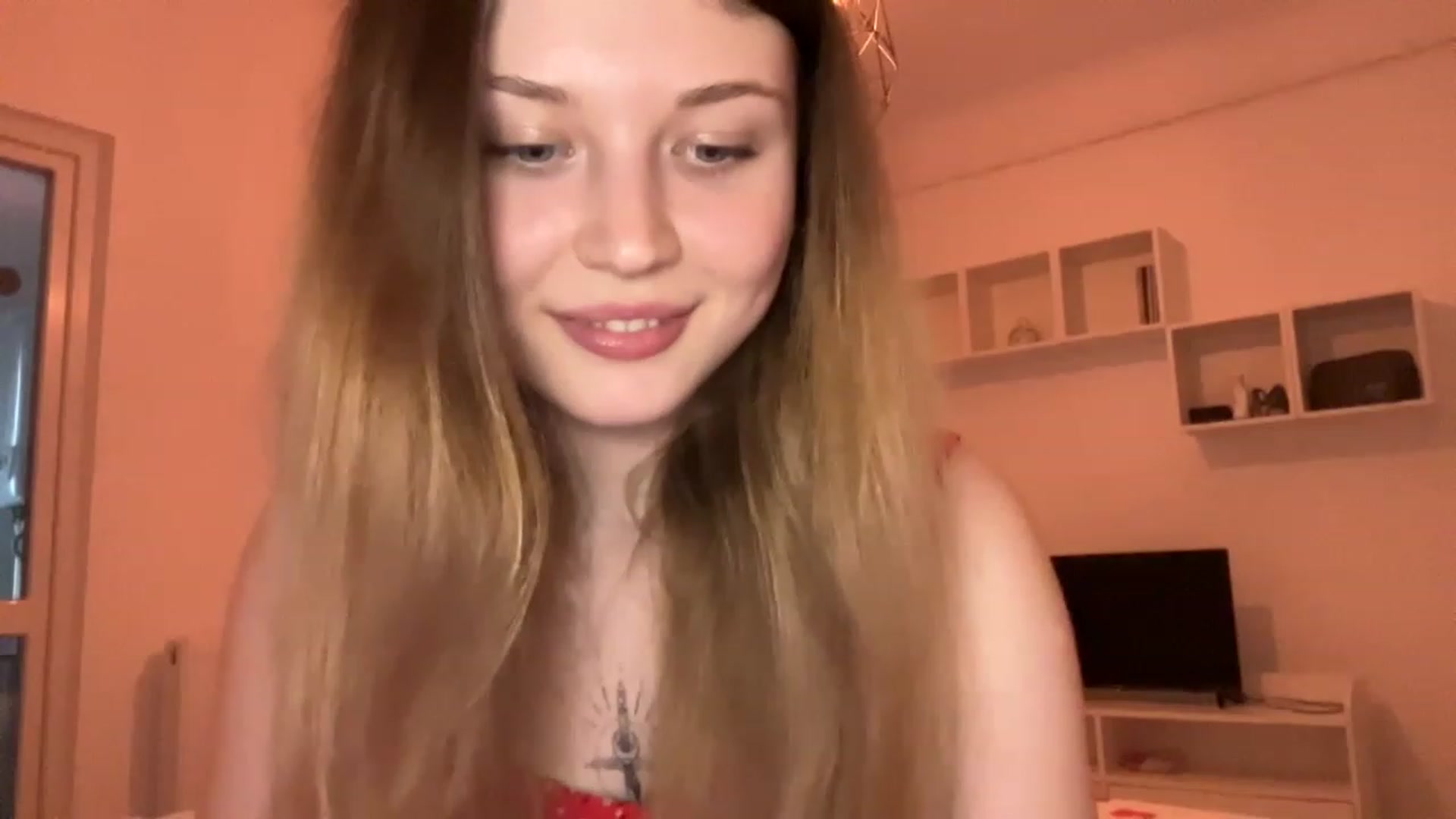 Gallery image thumbnail from Coconut_dream's myfreecams stream on, 06/09/2023, 17:45 image 14 of 20