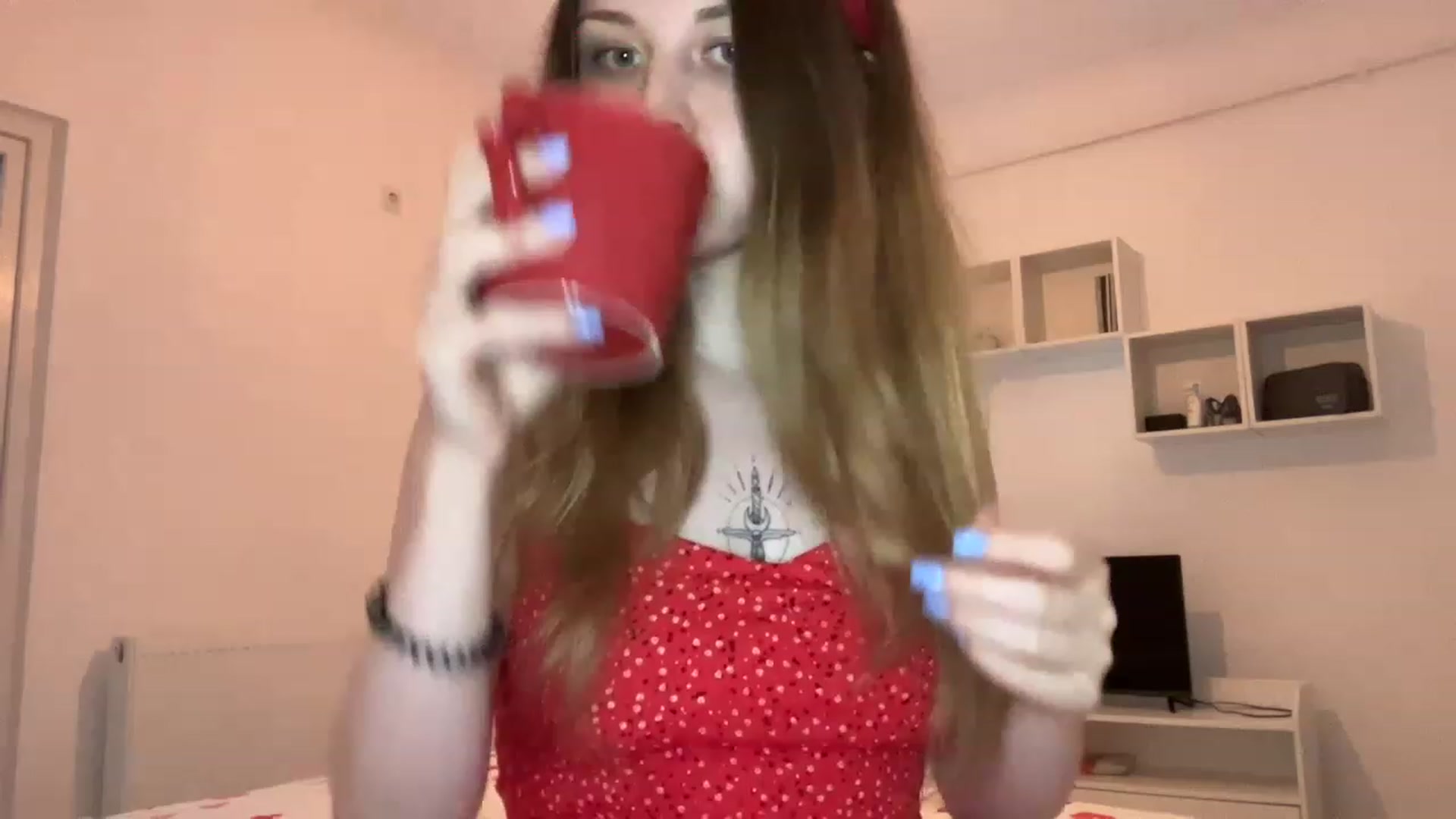 Gallery image thumbnail from Coconut_dream's myfreecams stream on, 06/09/2023, 17:45 image 1 of 20