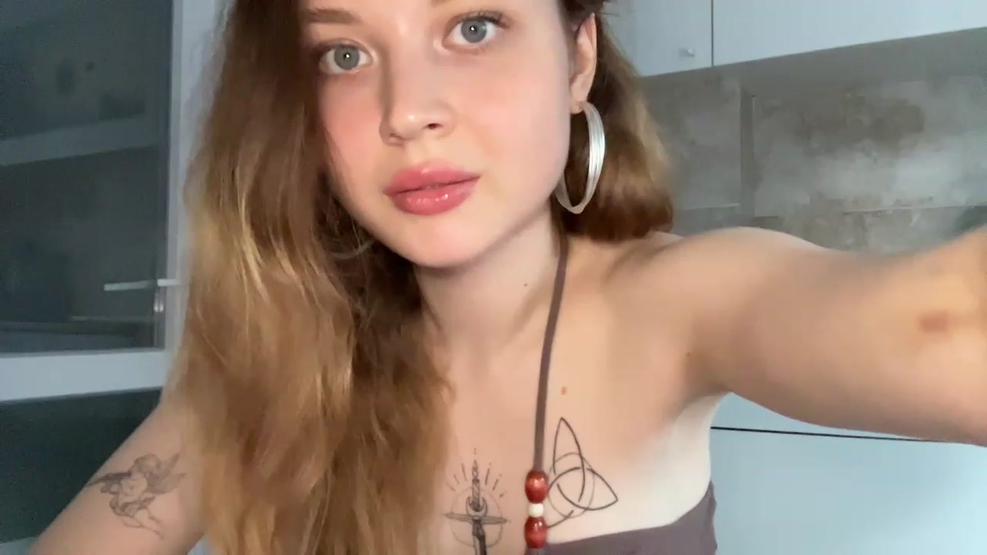 Gallery image thumbnail from Coconut_dream's myfreecams stream on, 06/11/2023, 16:32 image 17 of 20