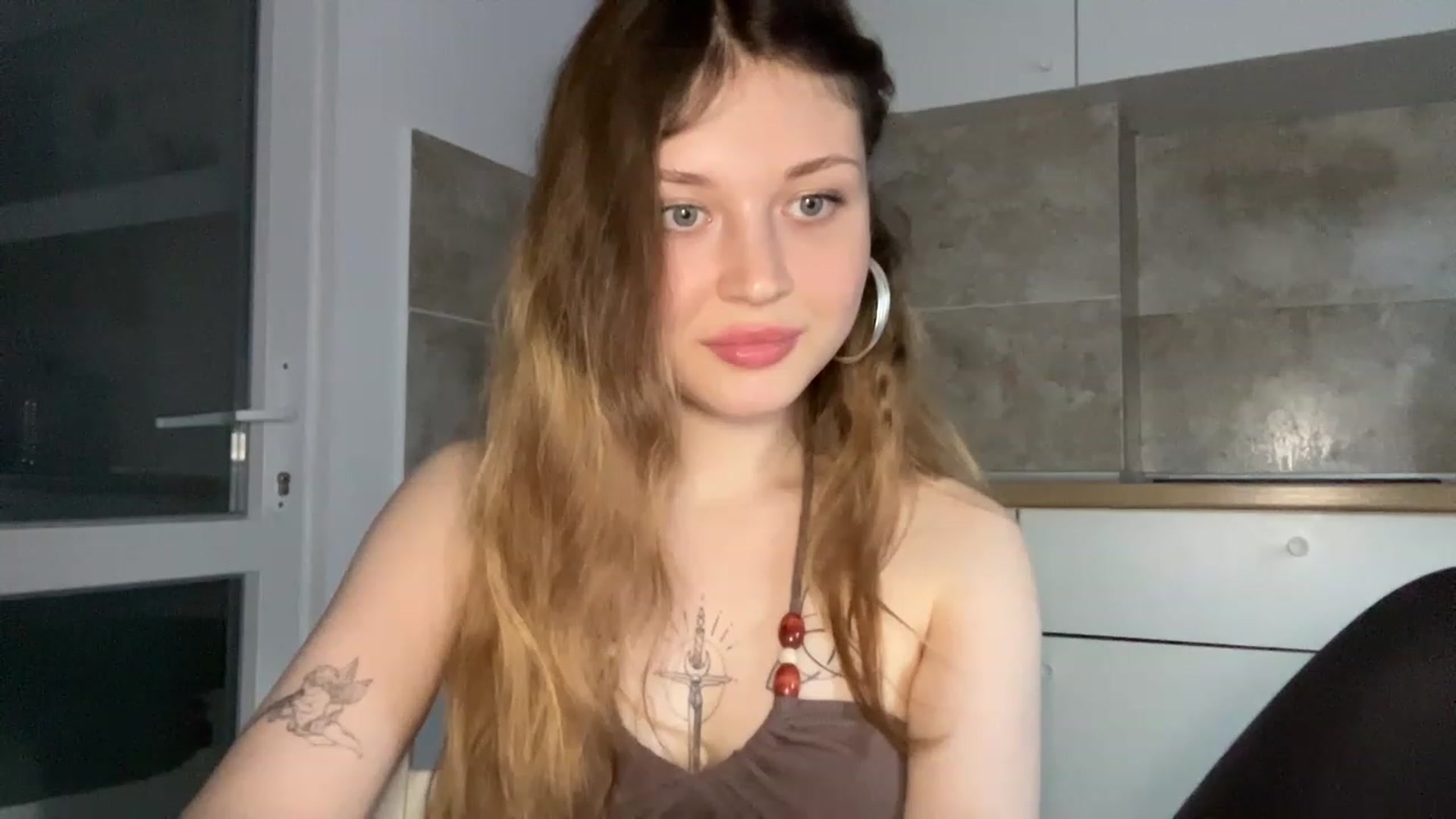 Gallery image thumbnail from Coconut_dream's myfreecams stream on, 06/11/2023, 17:24 image 18 of 20
