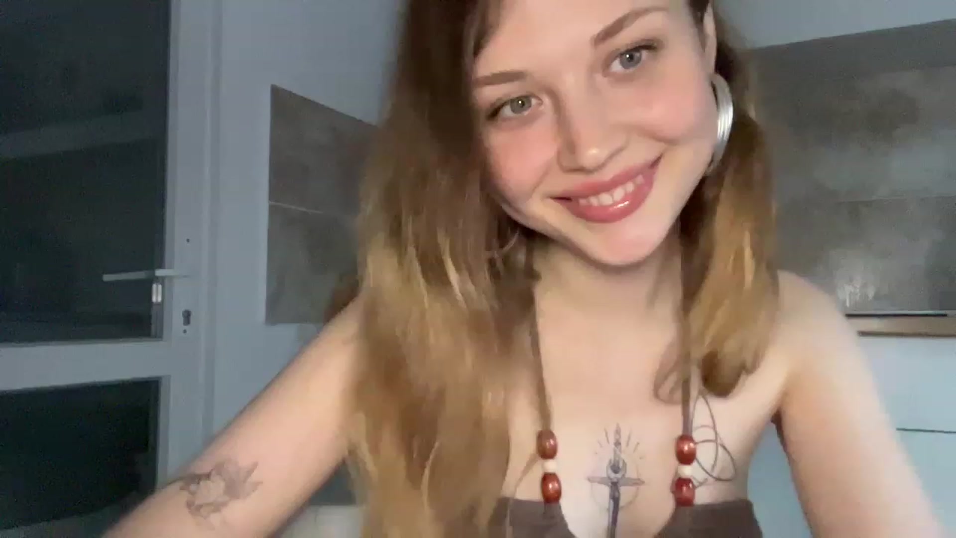 Gallery image thumbnail from Coconut_dream's myfreecams stream on, 06/11/2023, 17:24 image 9 of 20