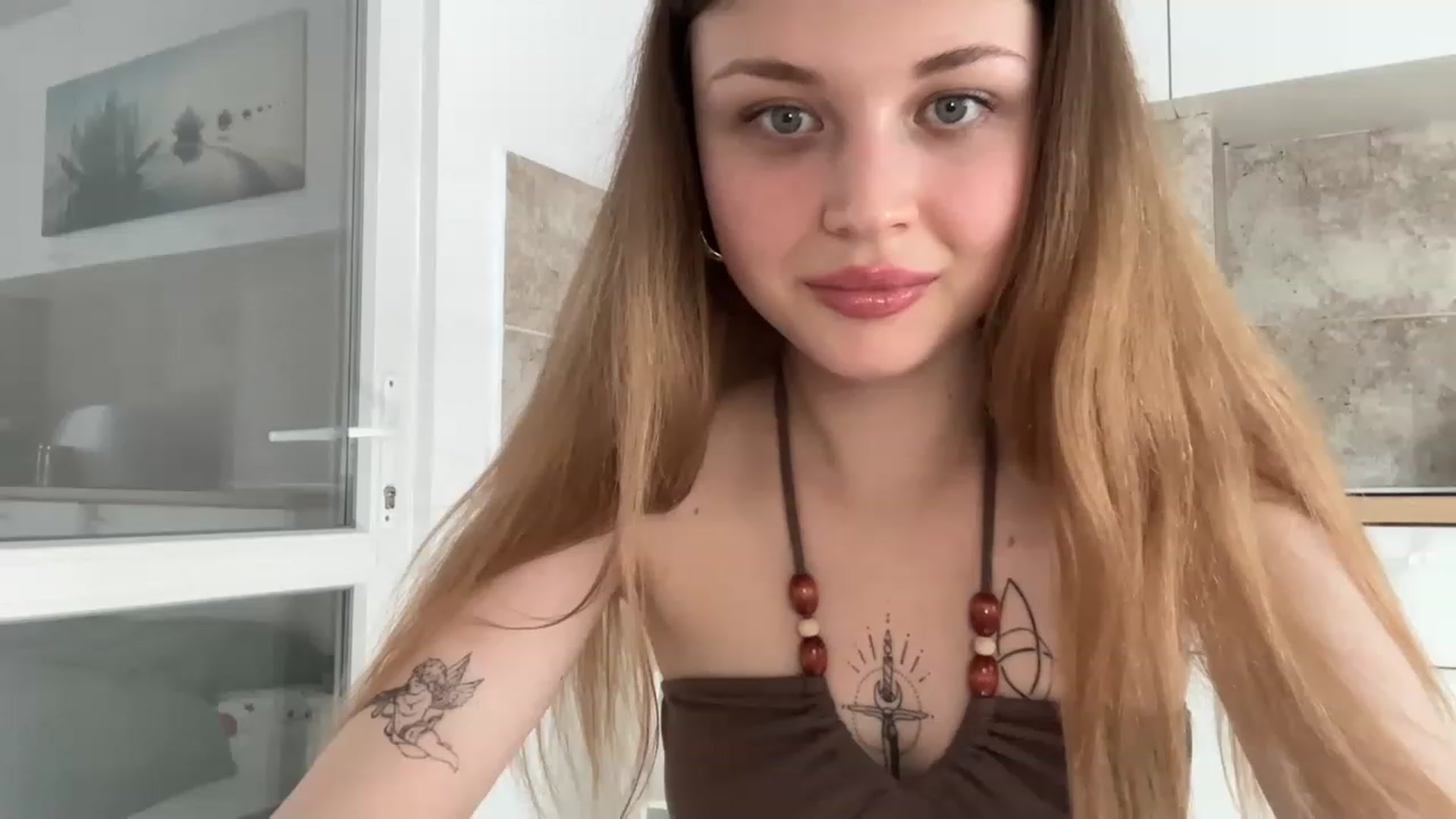 Gallery image thumbnail from Coconut_dream's myfreecams stream on, 06/12/2023, 13:55 image 16 of 20