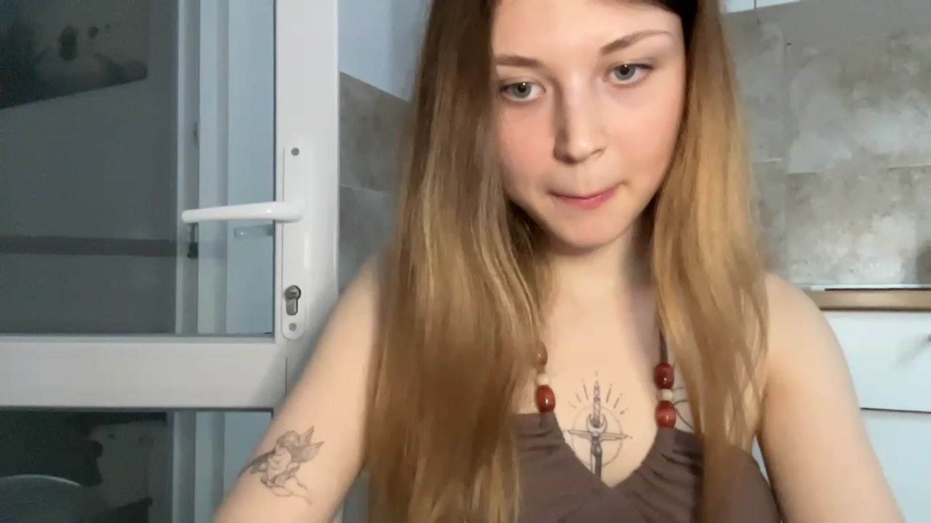 Gallery image thumbnail from Coconut_dream's myfreecams stream on, 06/12/2023, 15:40 image 14 of 20