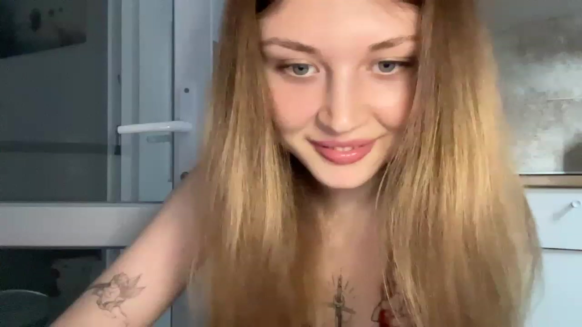 Gallery image thumbnail from Coconut_dream's myfreecams stream on, 06/12/2023, 16:22 image 19 of 20