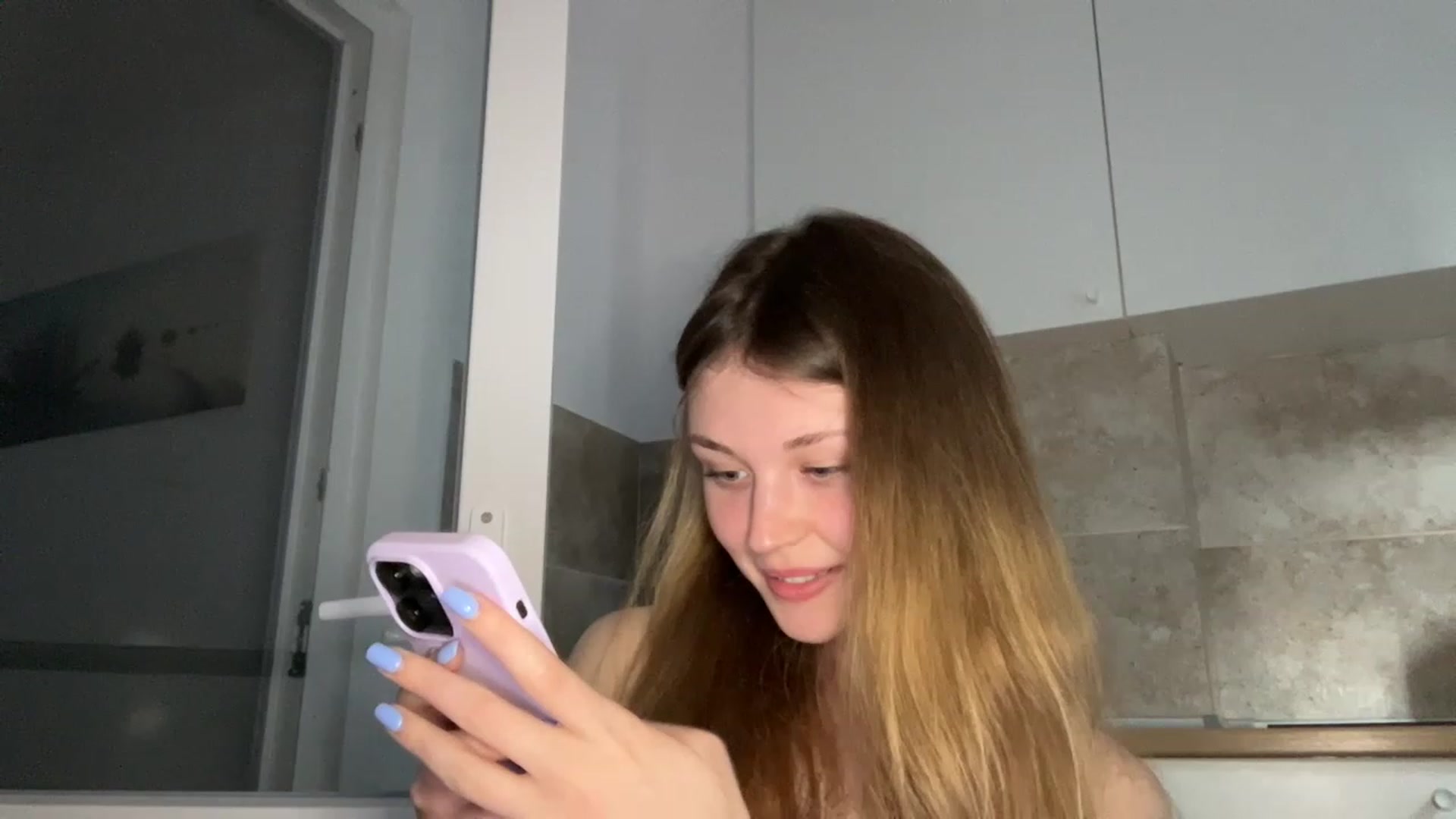 Gallery image thumbnail from Coconut_dream's myfreecams stream on, 06/12/2023, 17:18 image 20 of 20