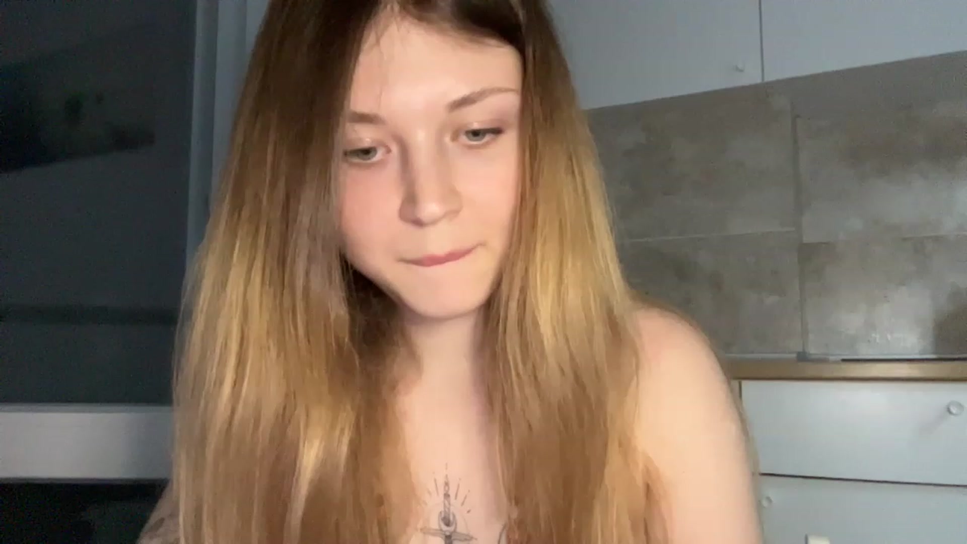 Gallery image thumbnail from Coconut_dream's myfreecams stream on, 06/12/2023, 17:18 image 13 of 20