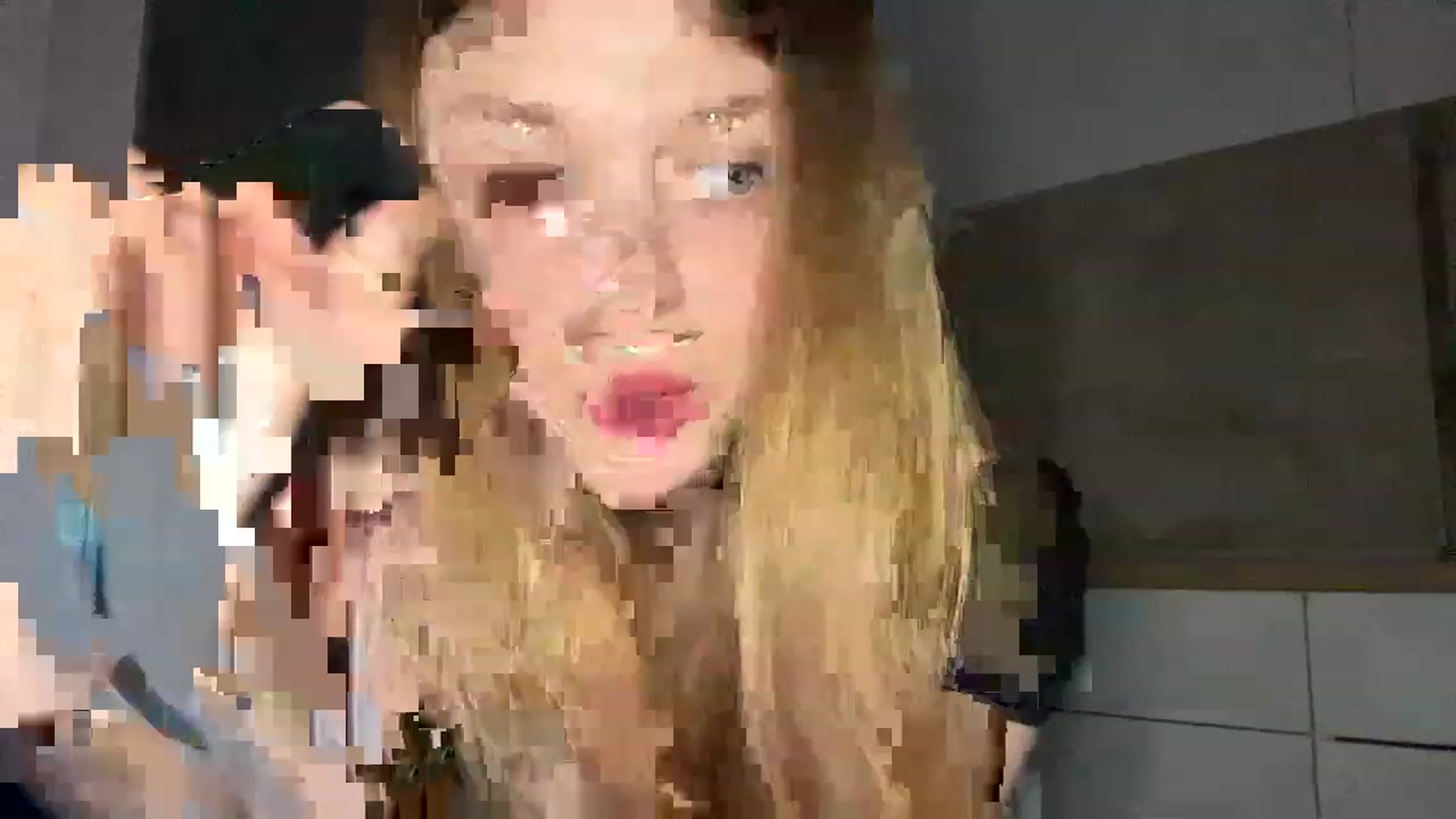 Gallery image thumbnail from Coconut_dream's myfreecams stream on, 06/15/2023, 15:20 image 4 of 20