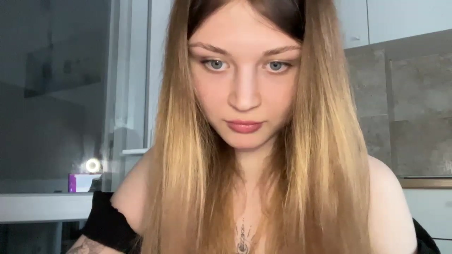 Gallery image thumbnail from Coconut_dream's myfreecams stream on, 06/15/2023, 17:45 image 3 of 20