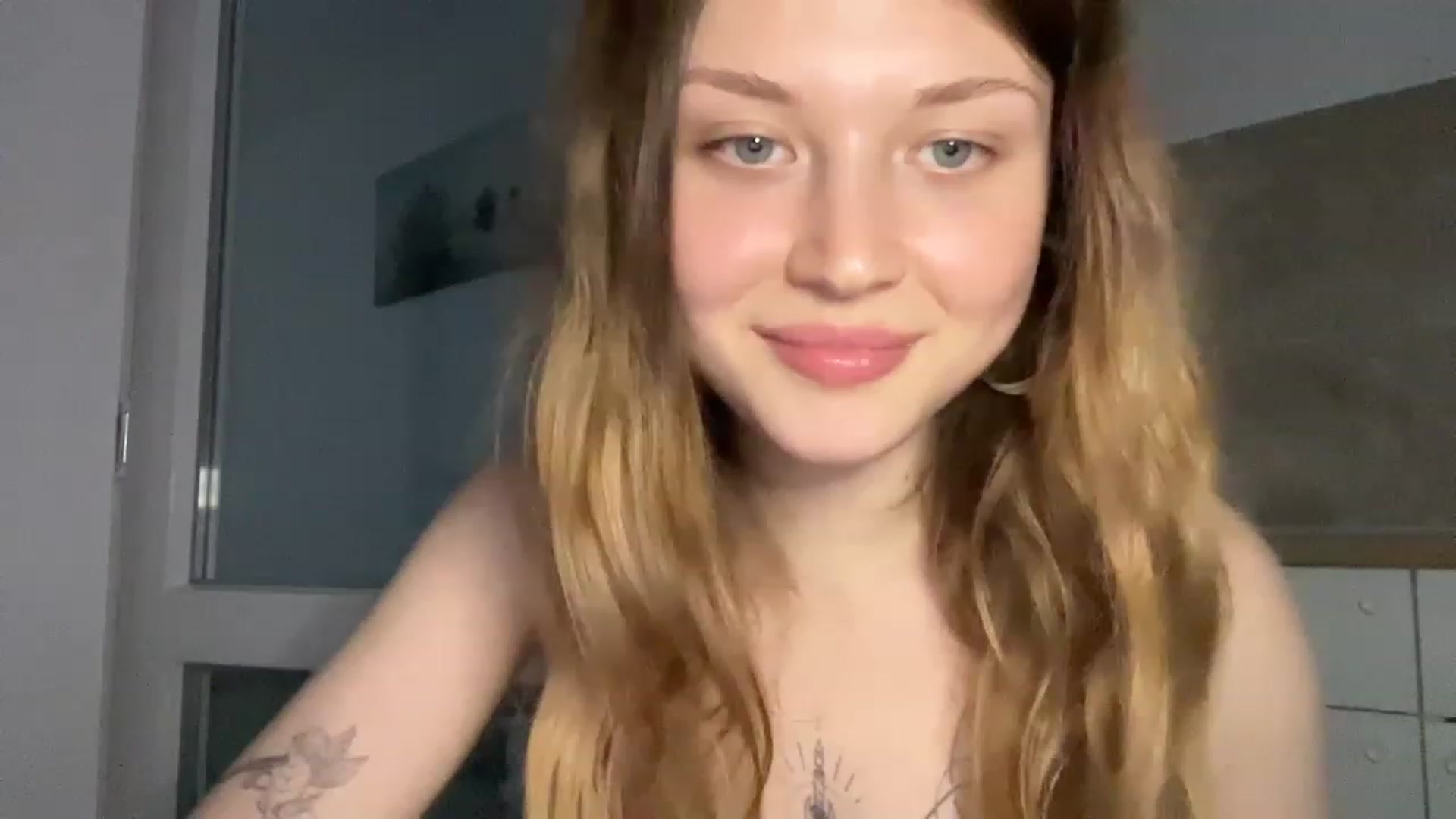 Gallery image thumbnail from Coconut_dream's myfreecams stream on, 06/16/2023, 16:55 image 19 of 20