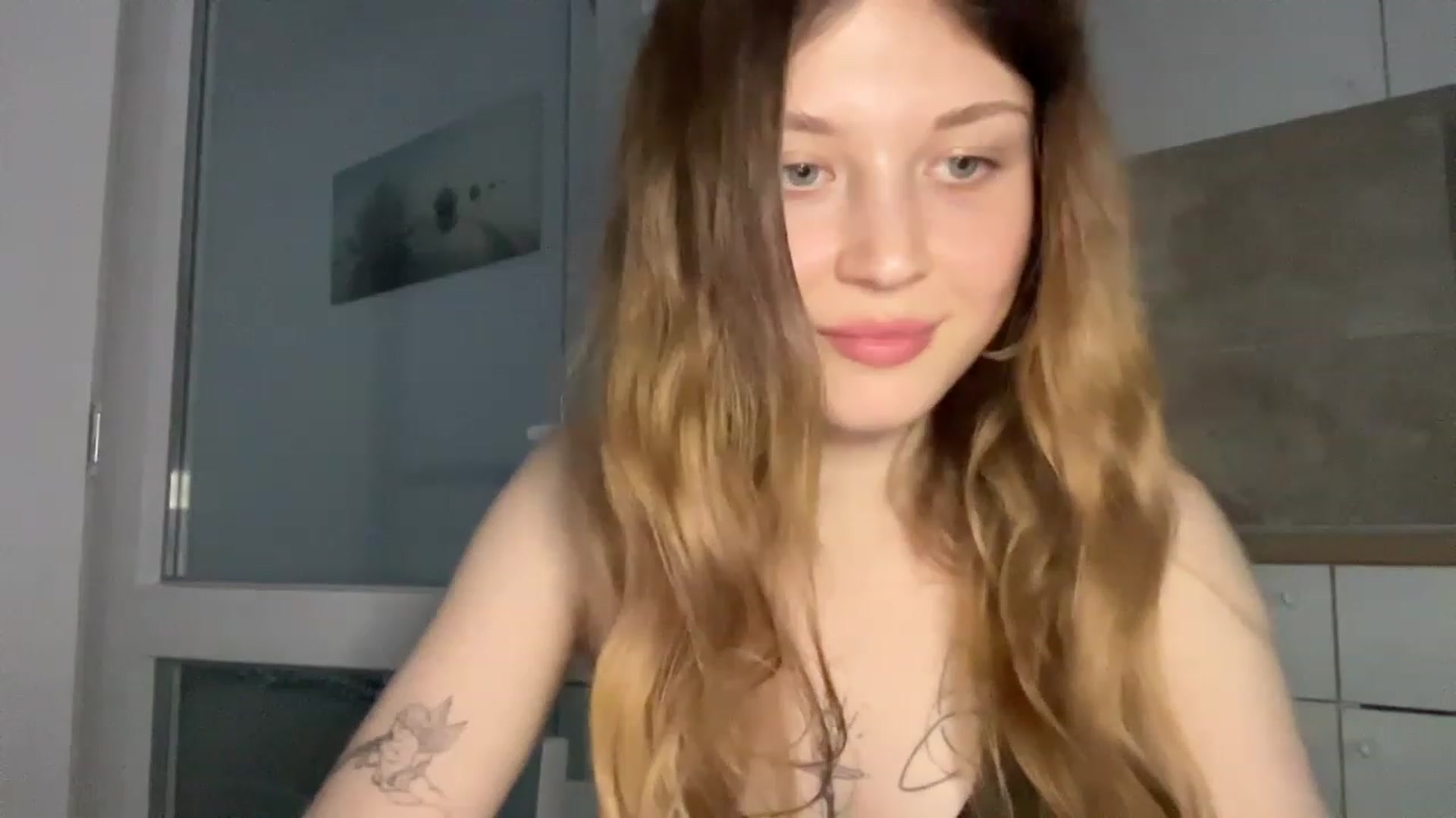 Gallery image thumbnail from Coconut_dream's myfreecams stream on, 06/16/2023, 16:55 image 5 of 20