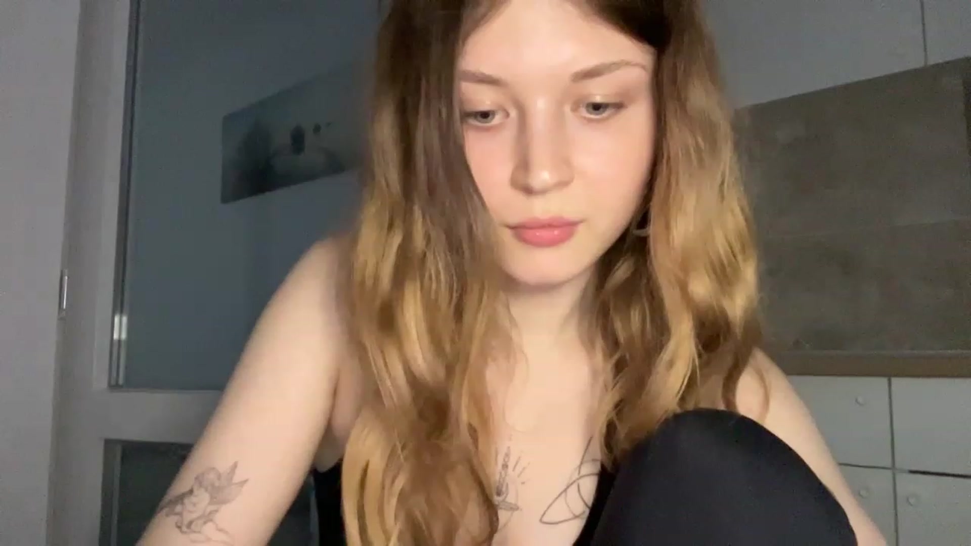 Gallery image thumbnail from Coconut_dream's myfreecams stream on, 06/16/2023, 16:55 image 8 of 20