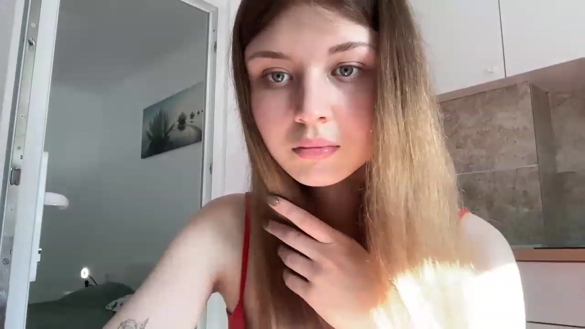 Gallery image thumbnail from Coconut_dream's myfreecams stream on, 06/18/2023, 15:37 image 8 of 20