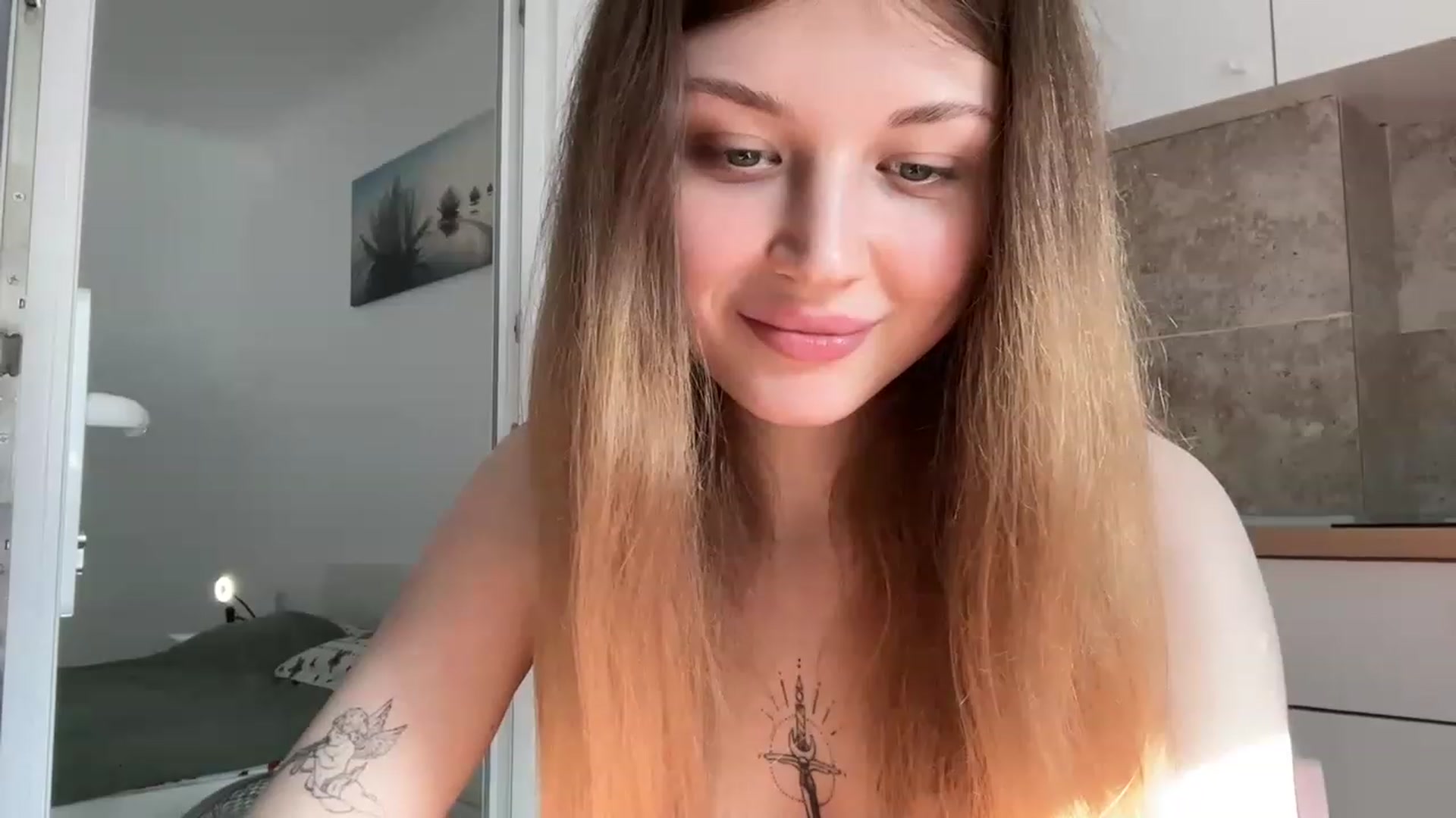 Gallery image thumbnail from Coconut_dream's myfreecams stream on, 06/18/2023, 15:37 image 4 of 20