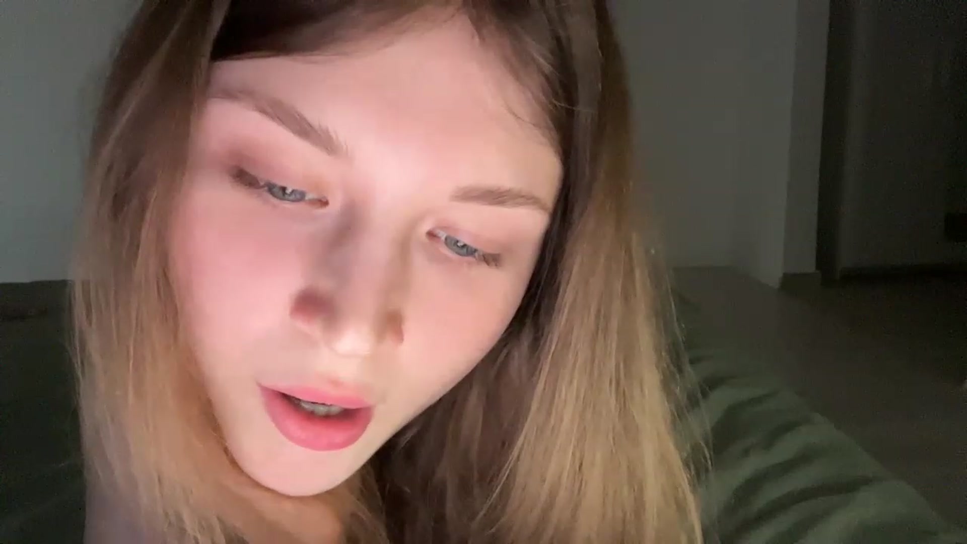 Gallery image thumbnail from Coconut_dream's myfreecams stream on, 06/18/2023, 18:05 image 18 of 20