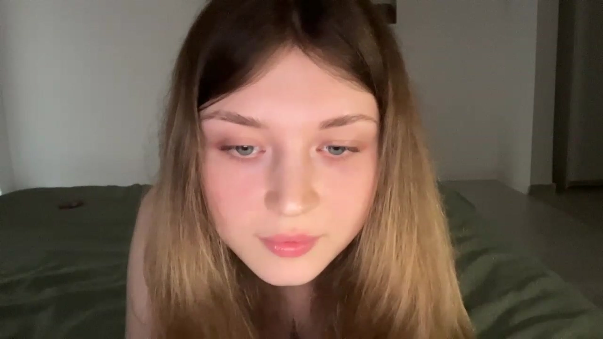 Gallery image thumbnail from Coconut_dream's myfreecams stream on, 06/18/2023, 18:05 image 16 of 20