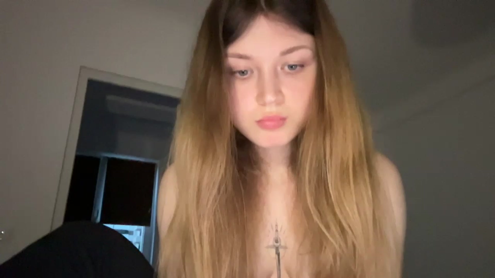 Gallery image thumbnail from Coconut_dream's myfreecams stream on, 06/18/2023, 18:46 image 3 of 20