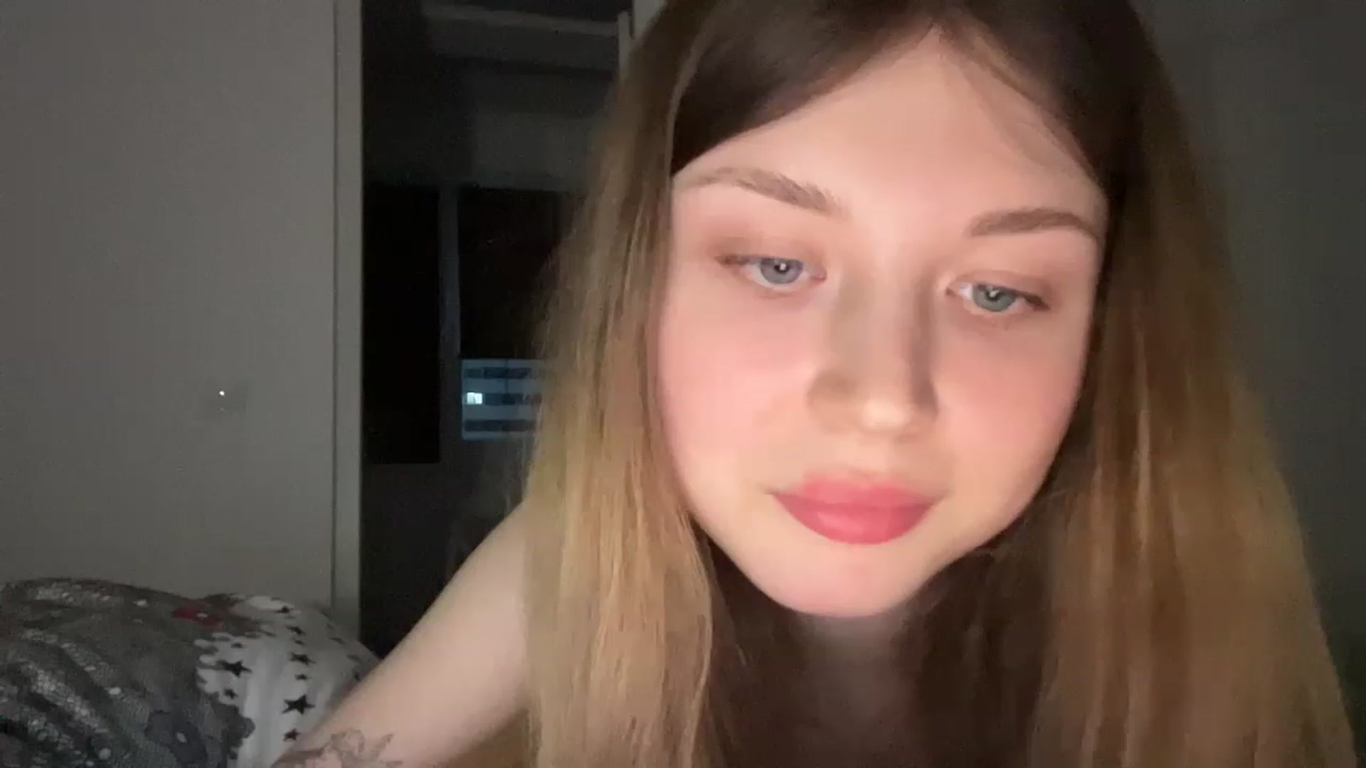 Gallery image thumbnail from Coconut_dream's myfreecams stream on, 06/18/2023, 18:46 image 14 of 20