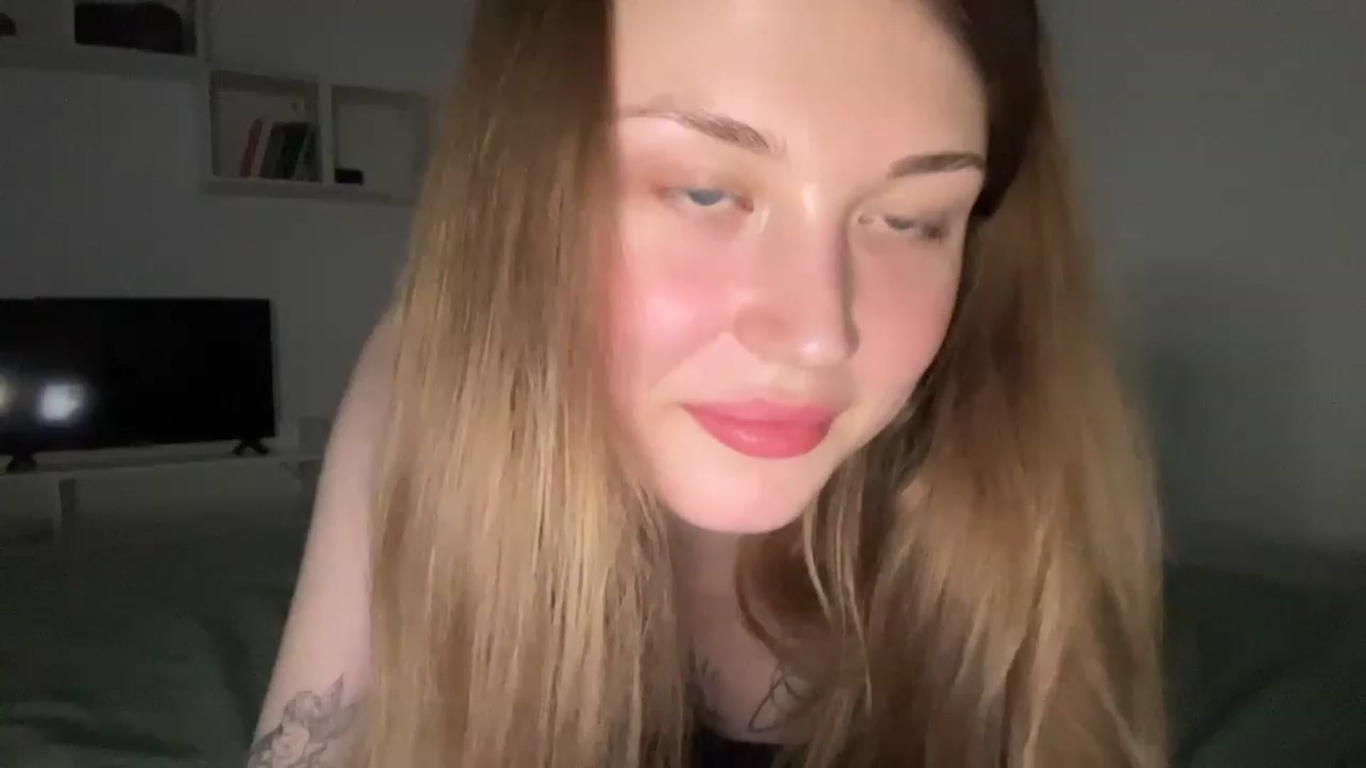 Gallery image thumbnail from Coconut_dream's myfreecams stream on, 06/19/2023, 18:08 image 19 of 20
