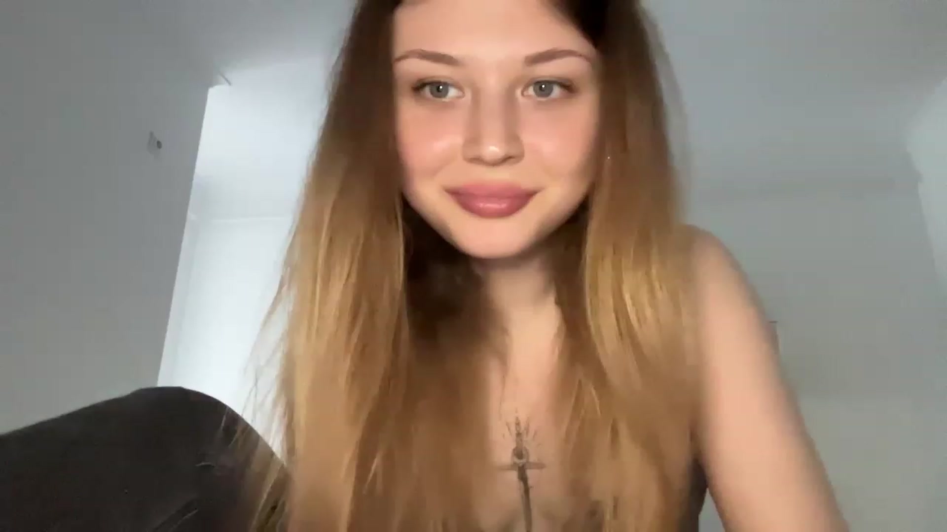 Gallery image thumbnail from Coconut_dream's myfreecams stream on, 06/22/2023, 13:42 image 7 of 20