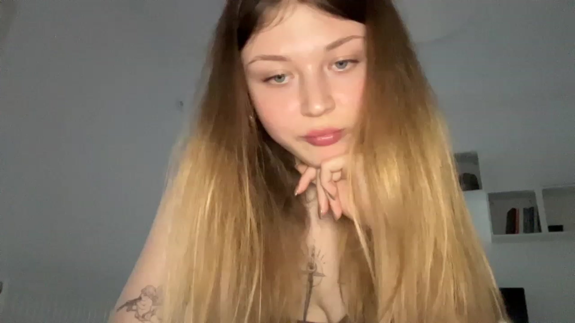 Gallery image thumbnail from Coconut_dream's myfreecams stream on, 06/22/2023, 16:36 image 20 of 20