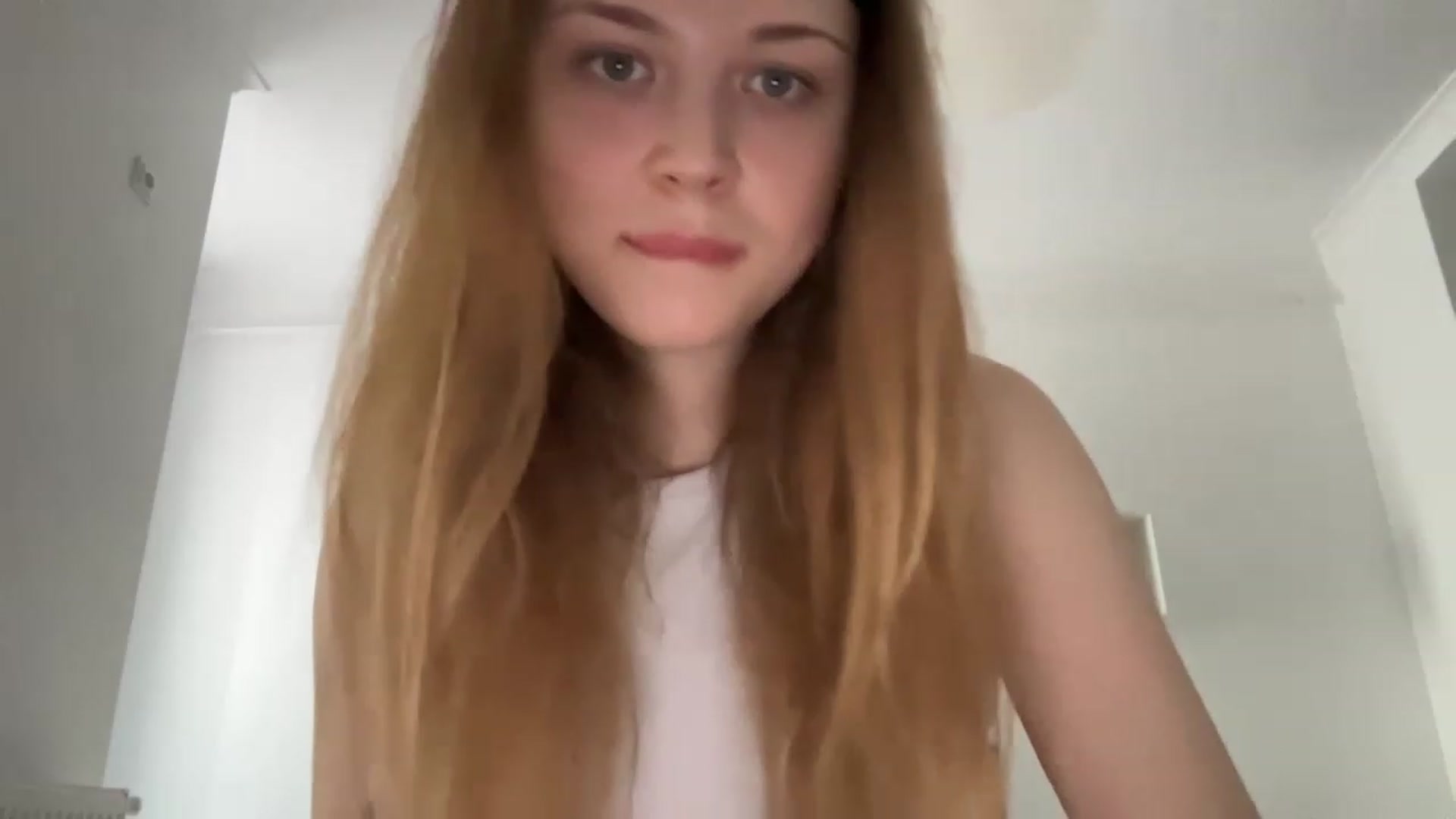 Gallery image thumbnail from Coconut_dream's myfreecams stream on, 06/24/2023, 07:52 image 9 of 20