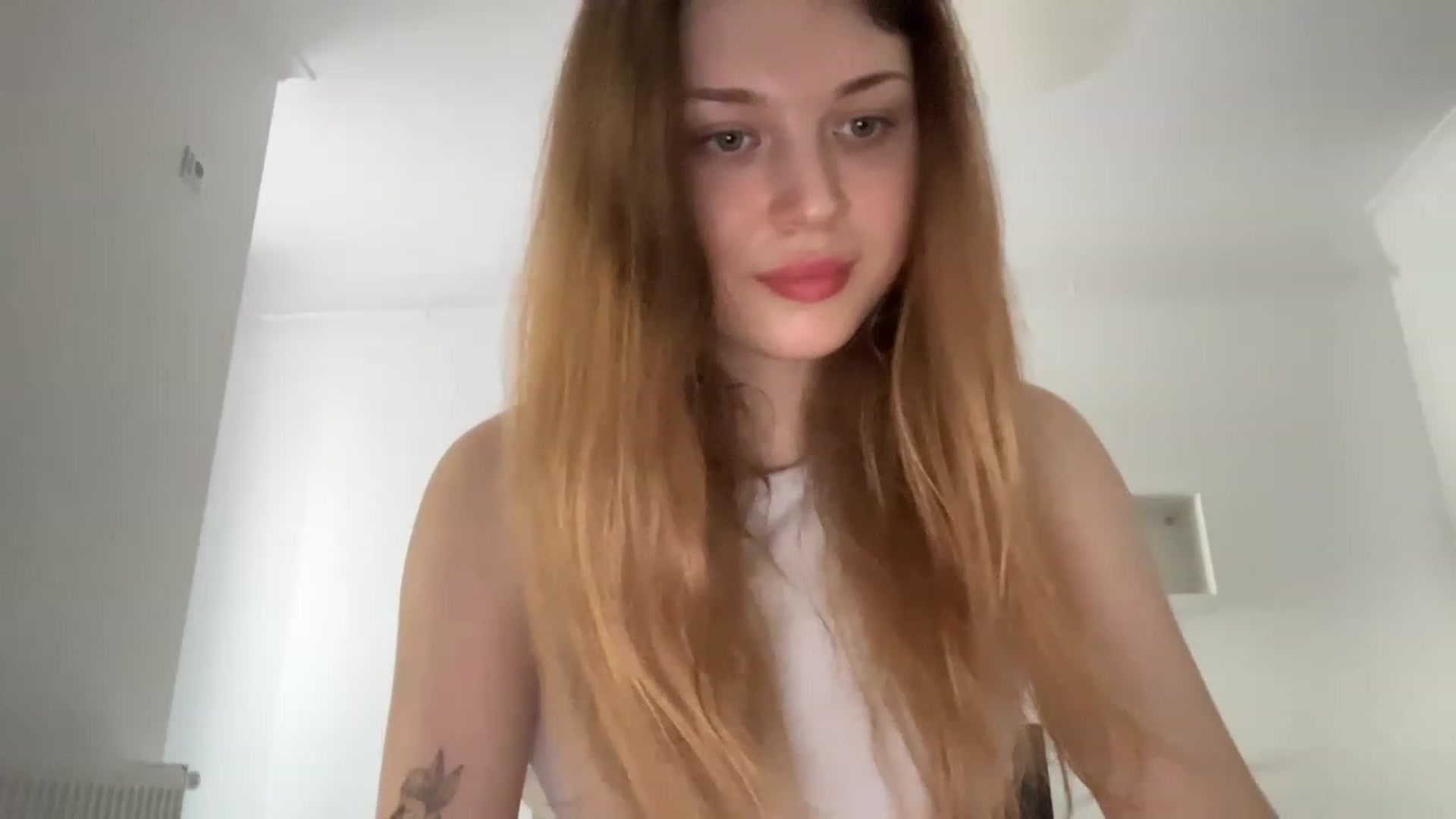 Gallery image thumbnail from Coconut_dream's myfreecams stream on, 06/24/2023, 07:52 image 5 of 20