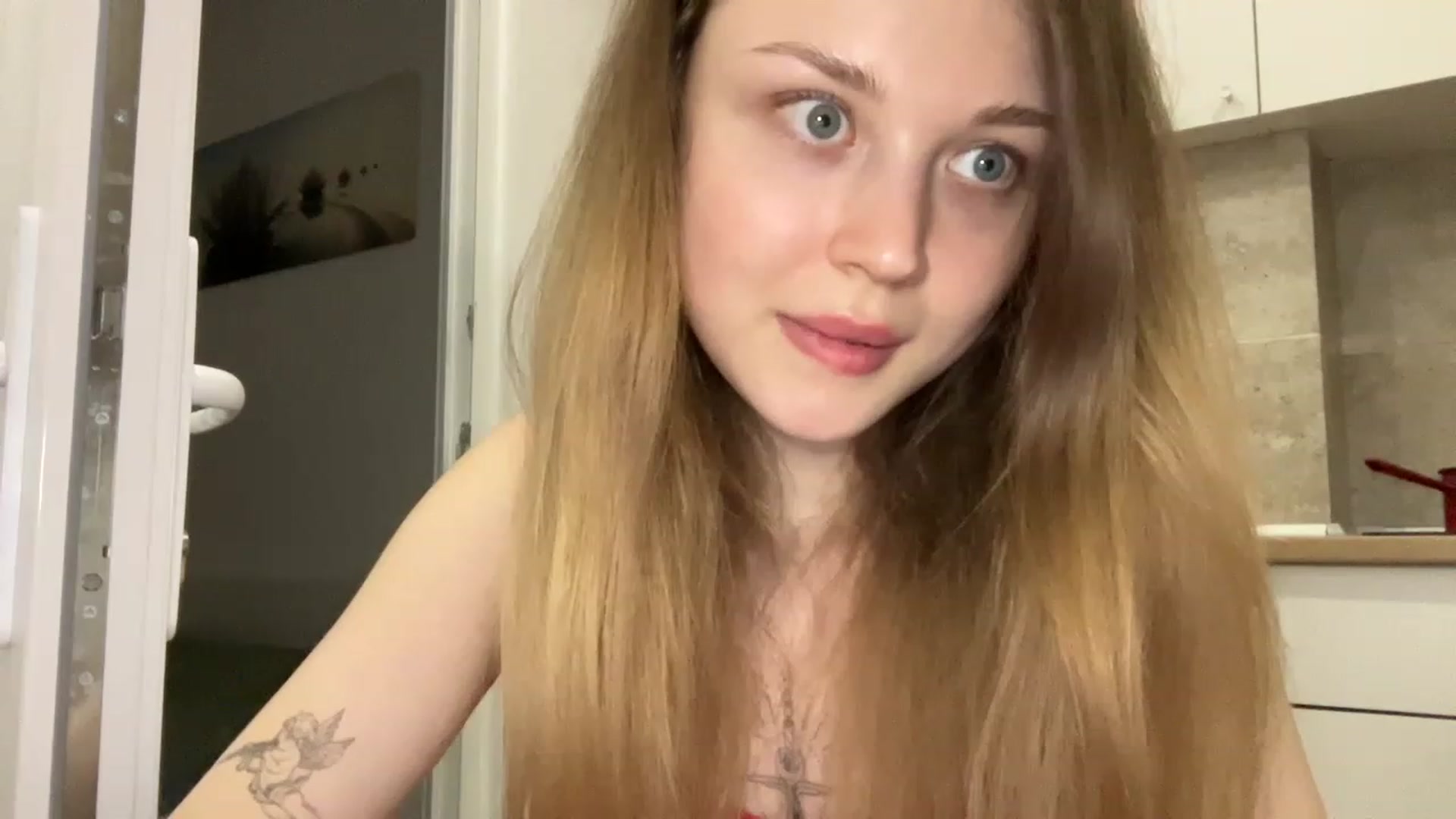 Gallery image thumbnail from Coconut_dream's myfreecams stream on, 06/26/2023, 20:17 image 14 of 20