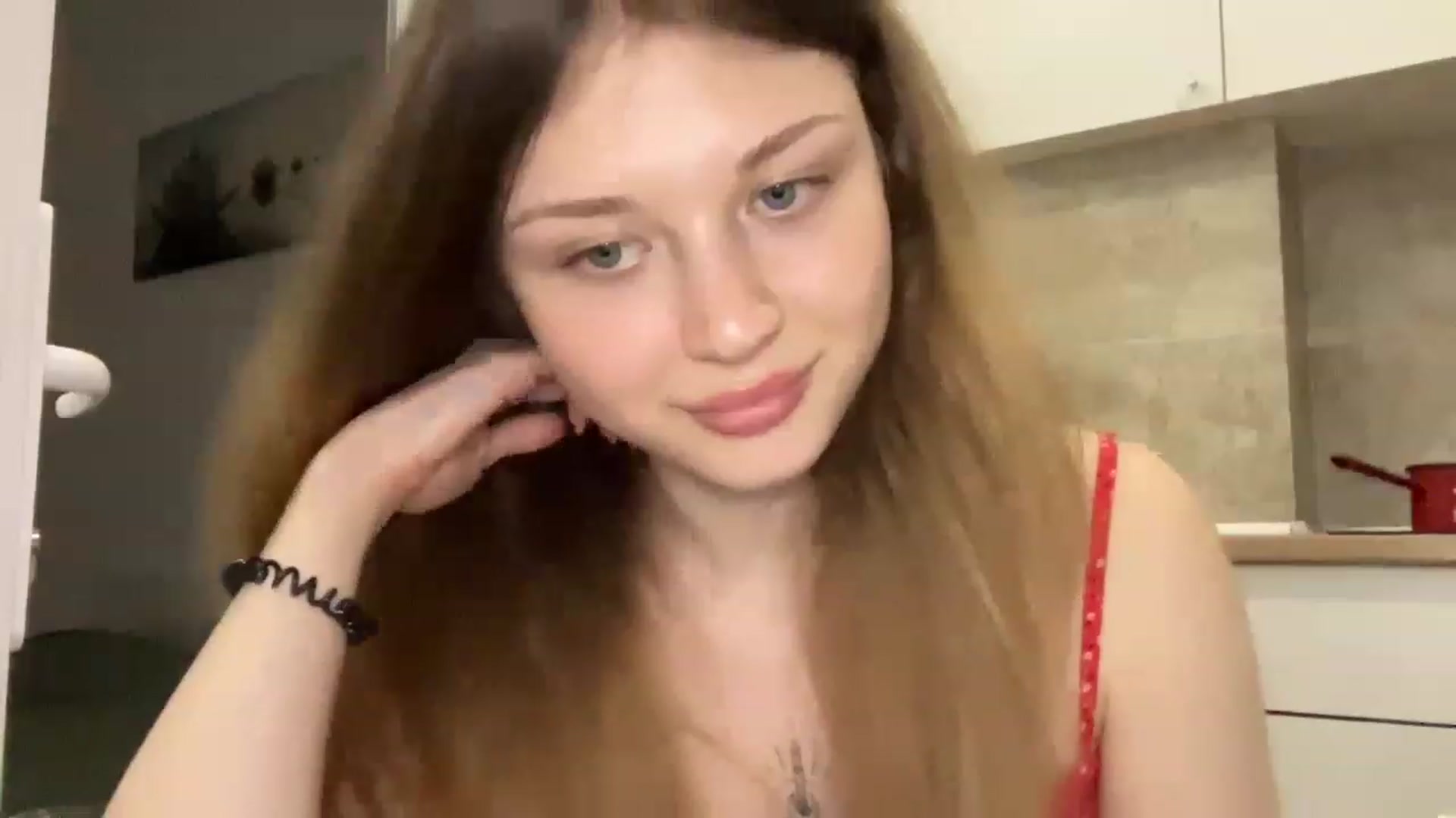 Gallery image thumbnail from Coconut_dream's myfreecams stream on, 06/26/2023, 20:17 image 10 of 20
