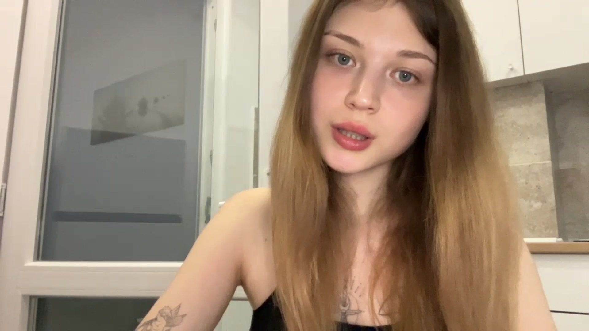 Gallery image thumbnail from Coconut_dream's myfreecams stream on, 06/29/2023, 16:16 image 13 of 20