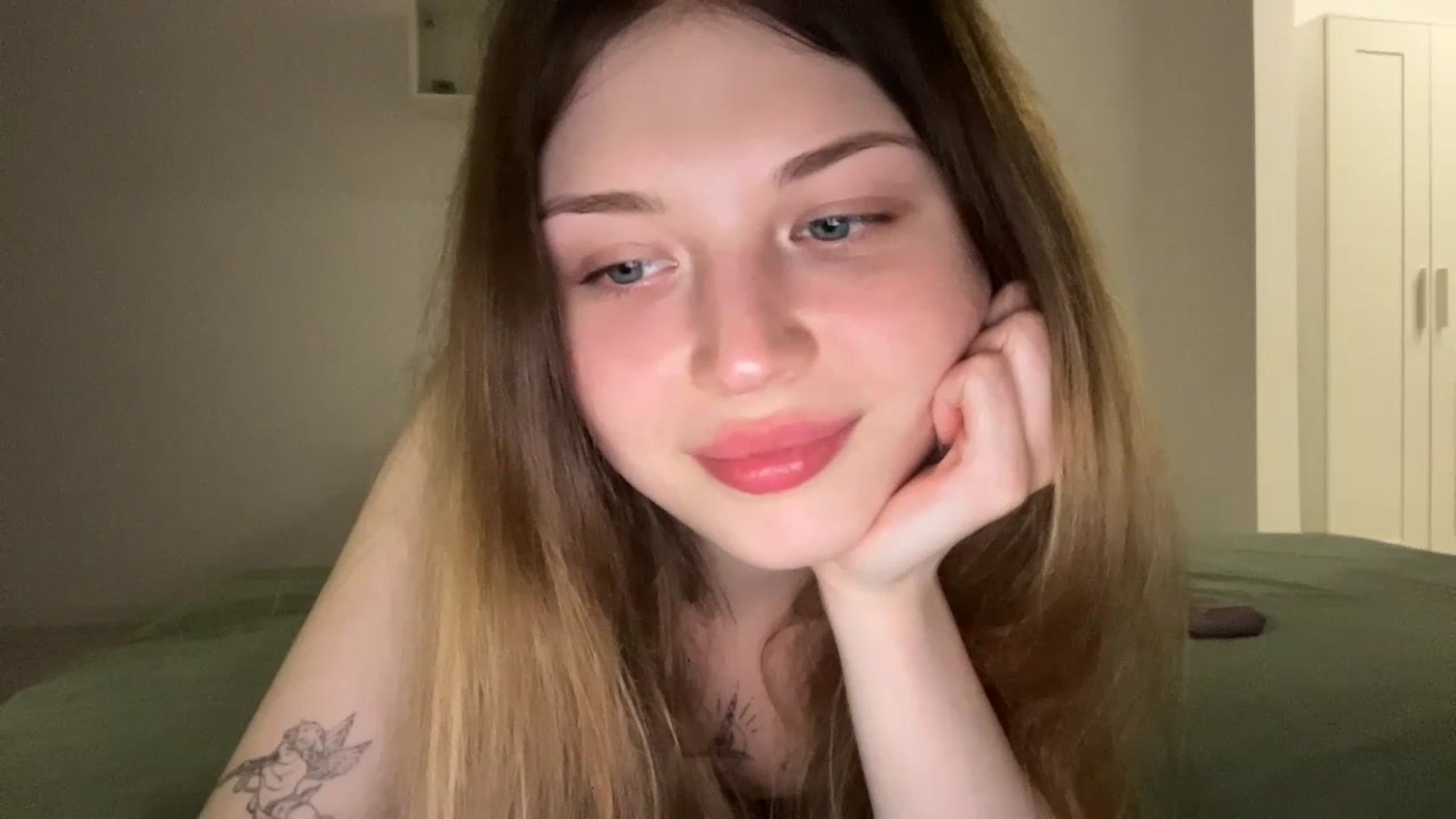 Gallery image thumbnail from Coconut_dream's myfreecams stream on, 06/29/2023, 20:58 image 11 of 20