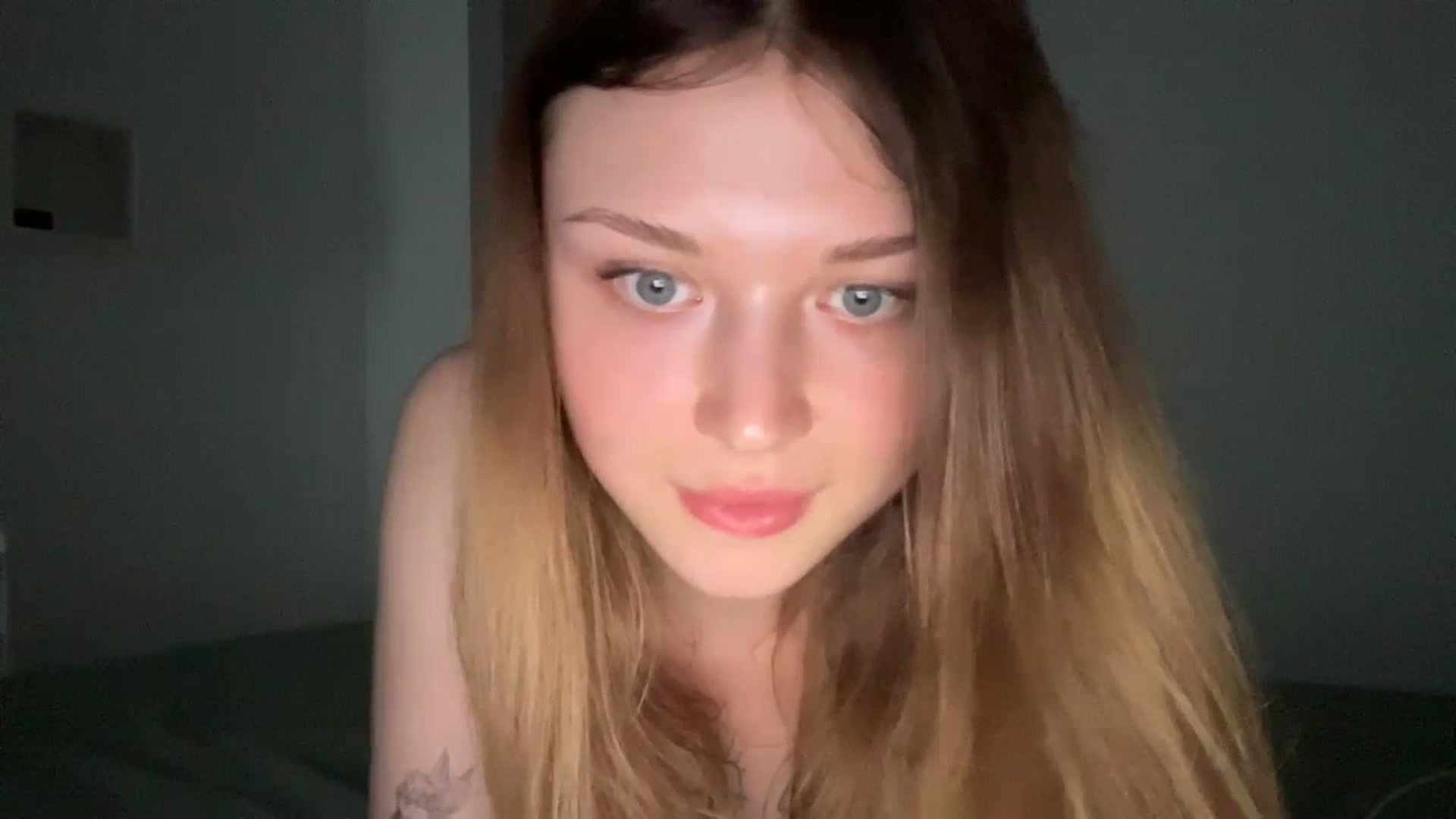 Gallery image thumbnail from Coconut_dream's myfreecams stream on, 06/30/2023, 18:33 image 9 of 20