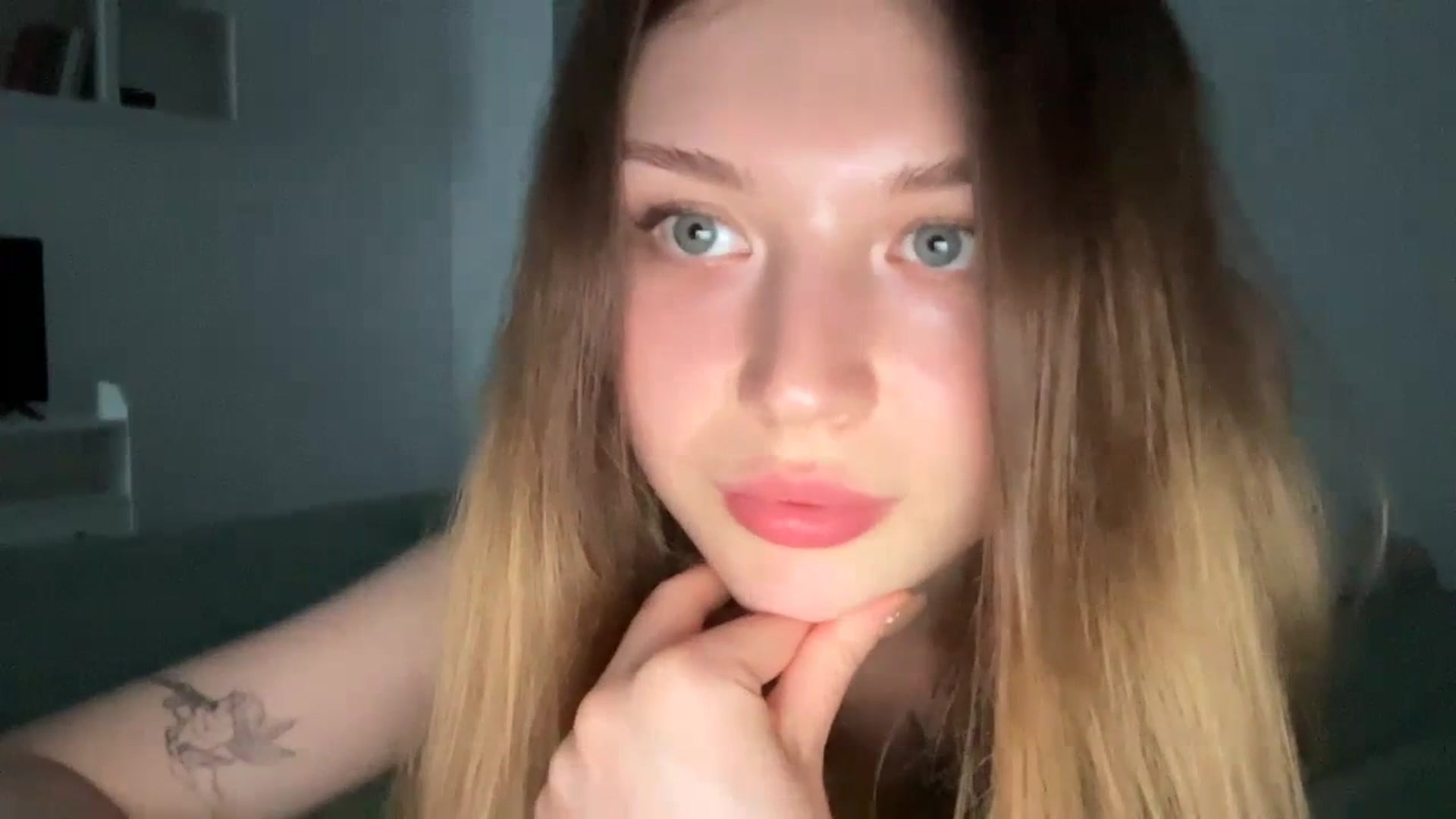 Gallery image thumbnail from Coconut_dream's myfreecams stream on, 06/30/2023, 18:33 image 2 of 20
