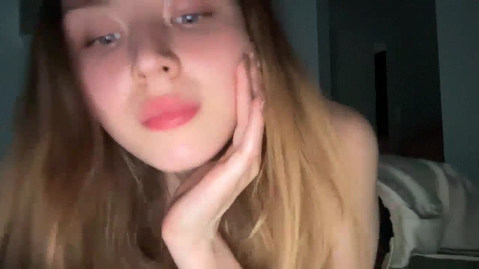 Gallery image thumbnail from Coconut_dream's myfreecams stream on, 06/30/2023, 18:33 image 11 of 20