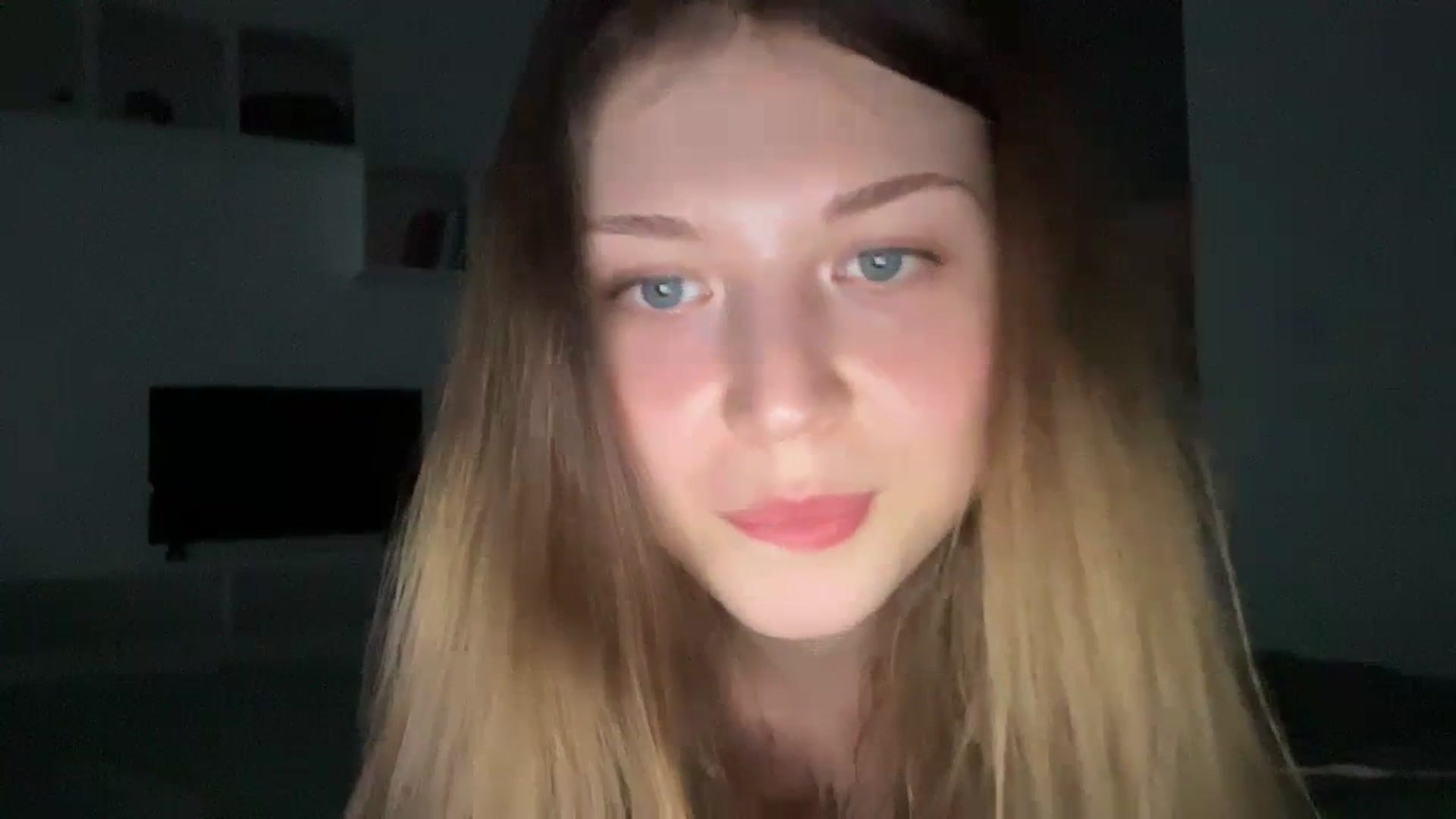 Gallery image thumbnail from Coconut_dream's myfreecams stream on, 06/30/2023, 18:33 image 13 of 20