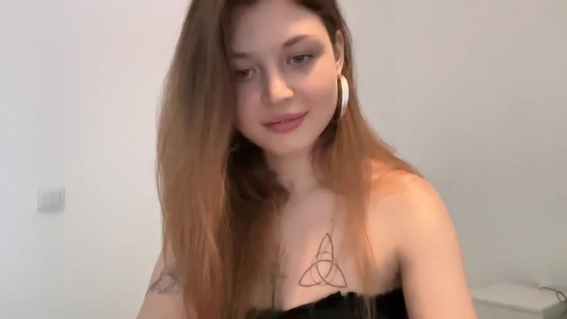 Gallery image thumbnail from Coconut_dream's myfreecams stream on, 07/01/2023, 14:31 image 18 of 20