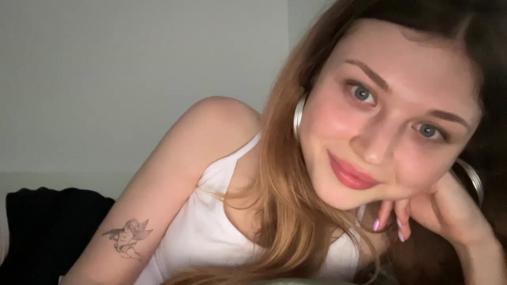 Gallery image thumbnail from Coconut_dream's myfreecams stream on, 07/02/2023, 17:02 image 18 of 20
