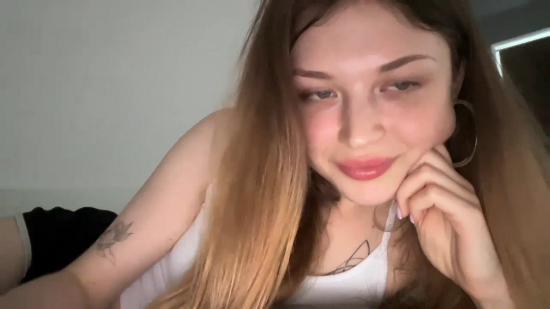 Gallery image thumbnail from Coconut_dream's myfreecams stream on, 07/02/2023, 17:02 image 17 of 20