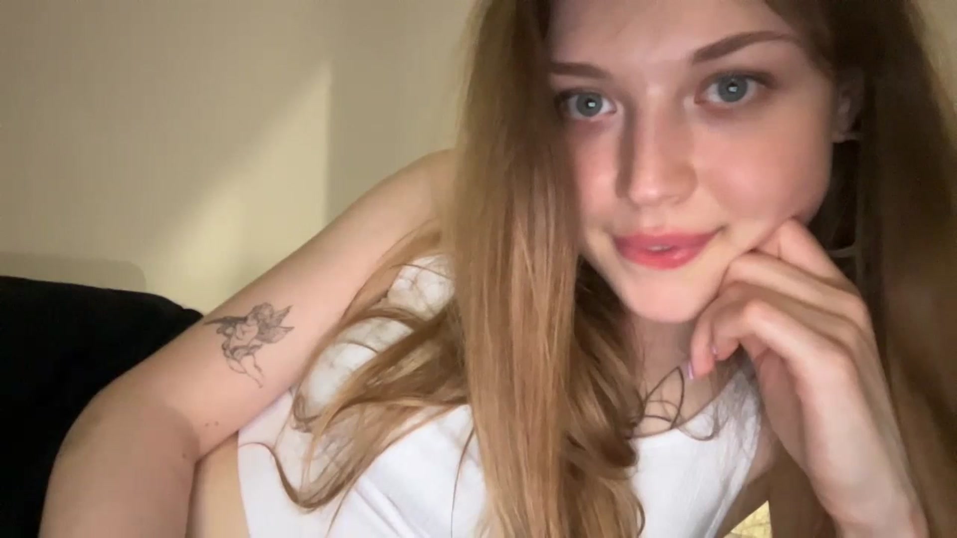 Gallery image thumbnail from Coconut_dream's myfreecams stream on, 07/02/2023, 19:00 image 20 of 20