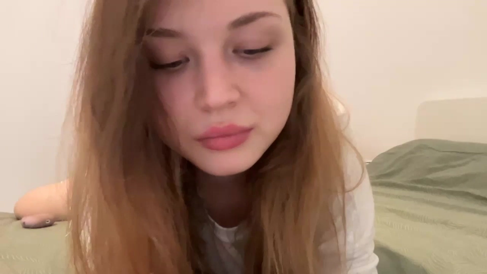 Gallery image thumbnail from Coconut_dream's myfreecams stream on, 07/03/2023, 17:14 image 9 of 20
