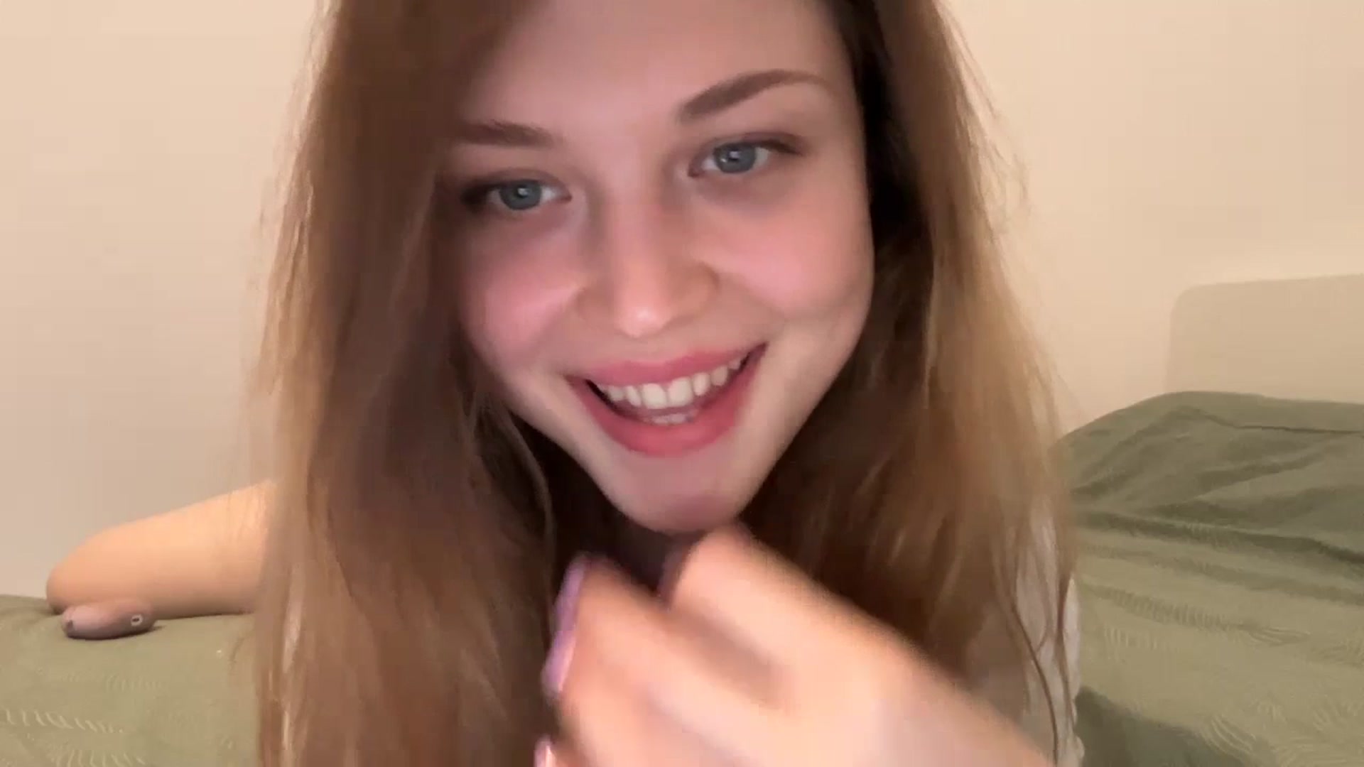 Gallery image thumbnail from Coconut_dream's myfreecams stream on, 07/03/2023, 17:14 image 17 of 20