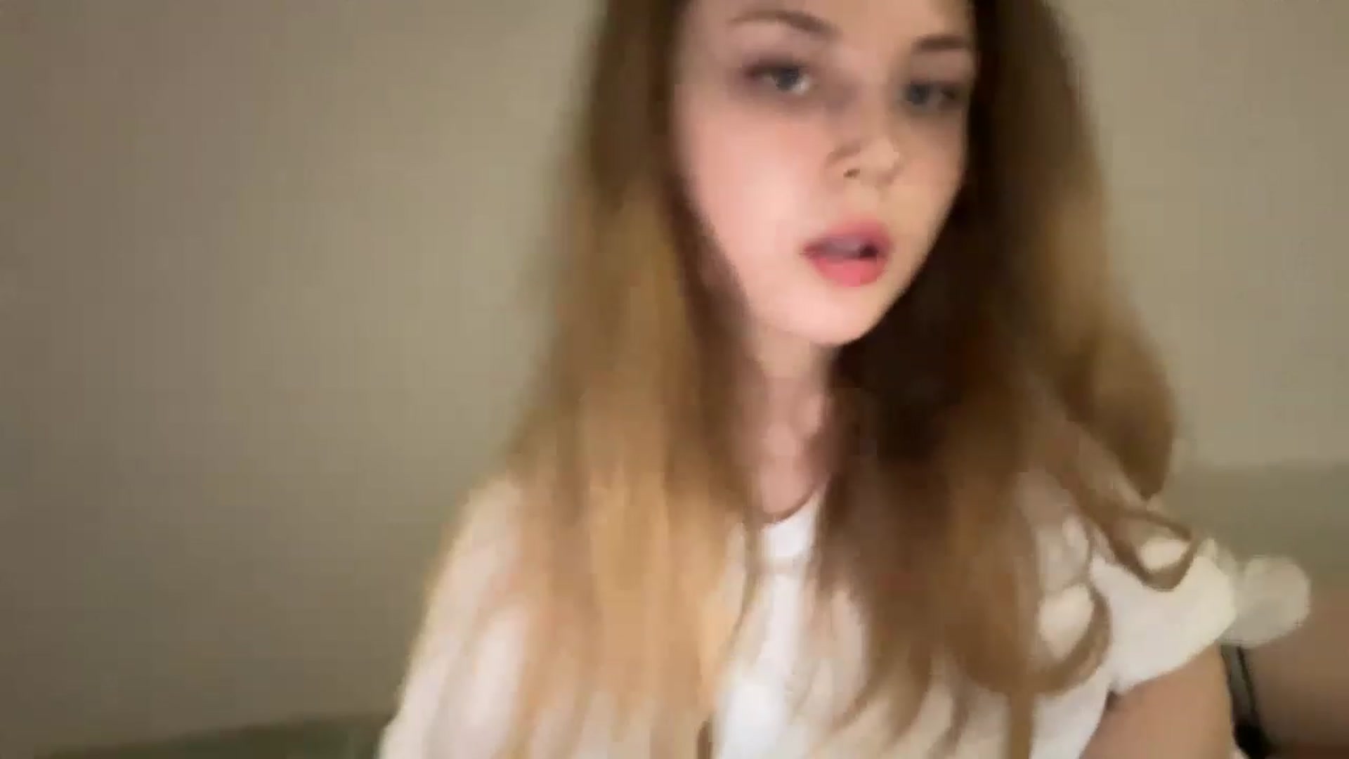 Gallery image thumbnail from Coconut_dream's myfreecams stream on, 07/03/2023, 19:15 image 2 of 20