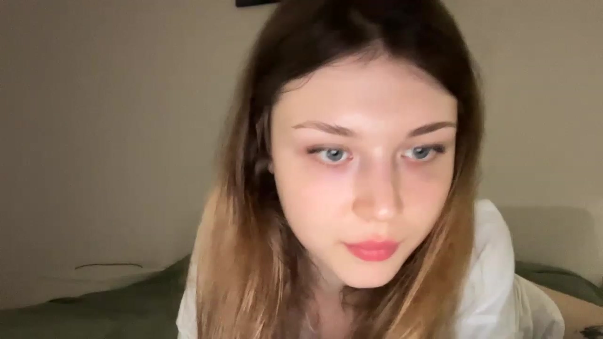 Gallery image thumbnail from Coconut_dream's myfreecams stream on, 07/03/2023, 19:15 image 19 of 20