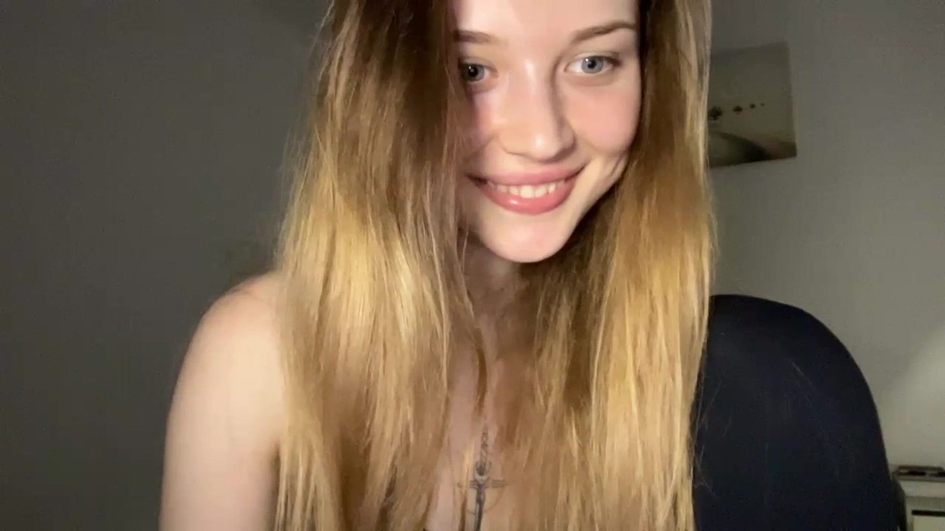 Gallery image thumbnail from Coconut_dream's myfreecams stream on, 07/07/2023, 17:42 image 18 of 20