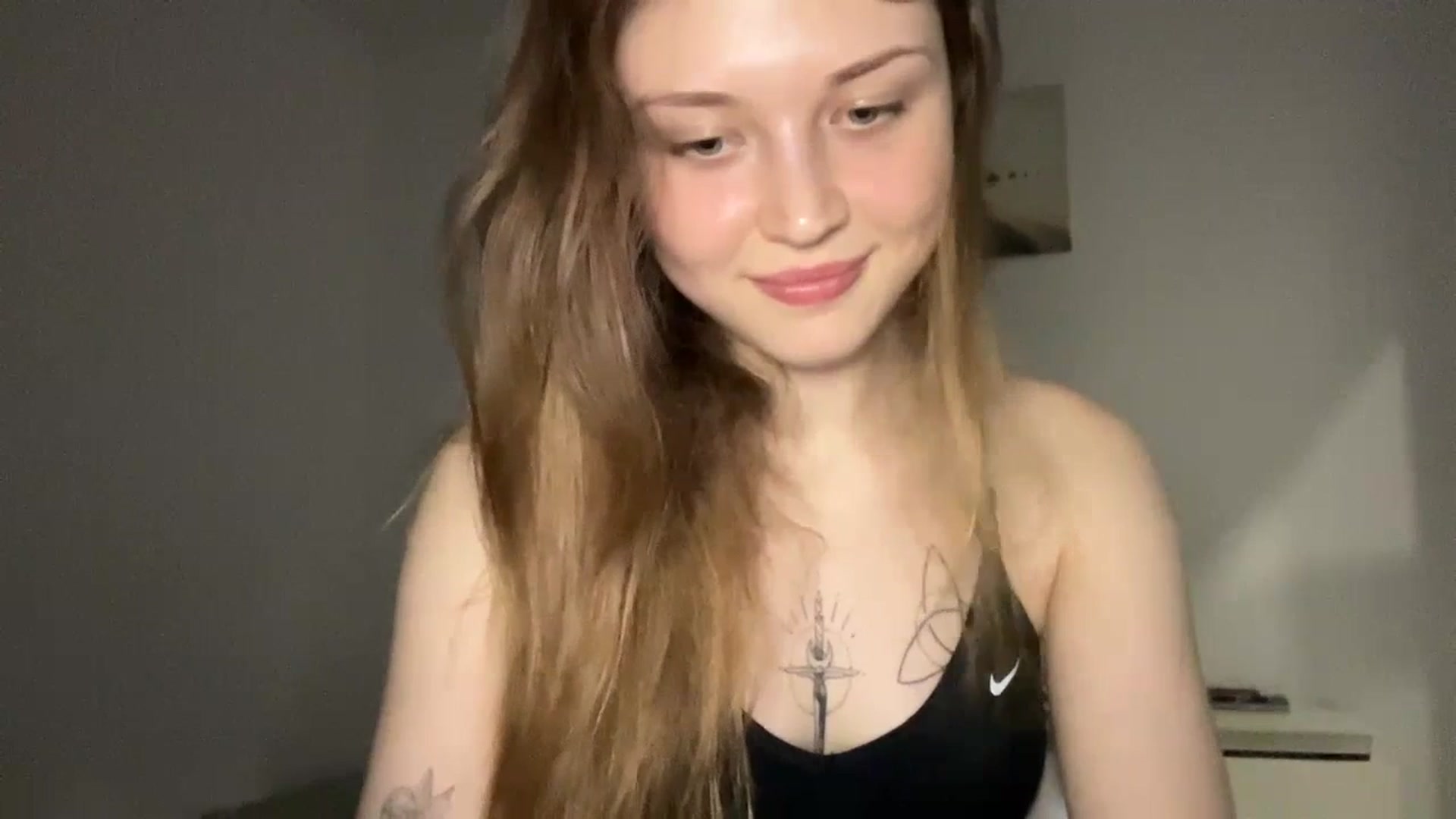 Gallery image thumbnail from Coconut_dream's myfreecams stream on, 07/07/2023, 17:42 image 8 of 20