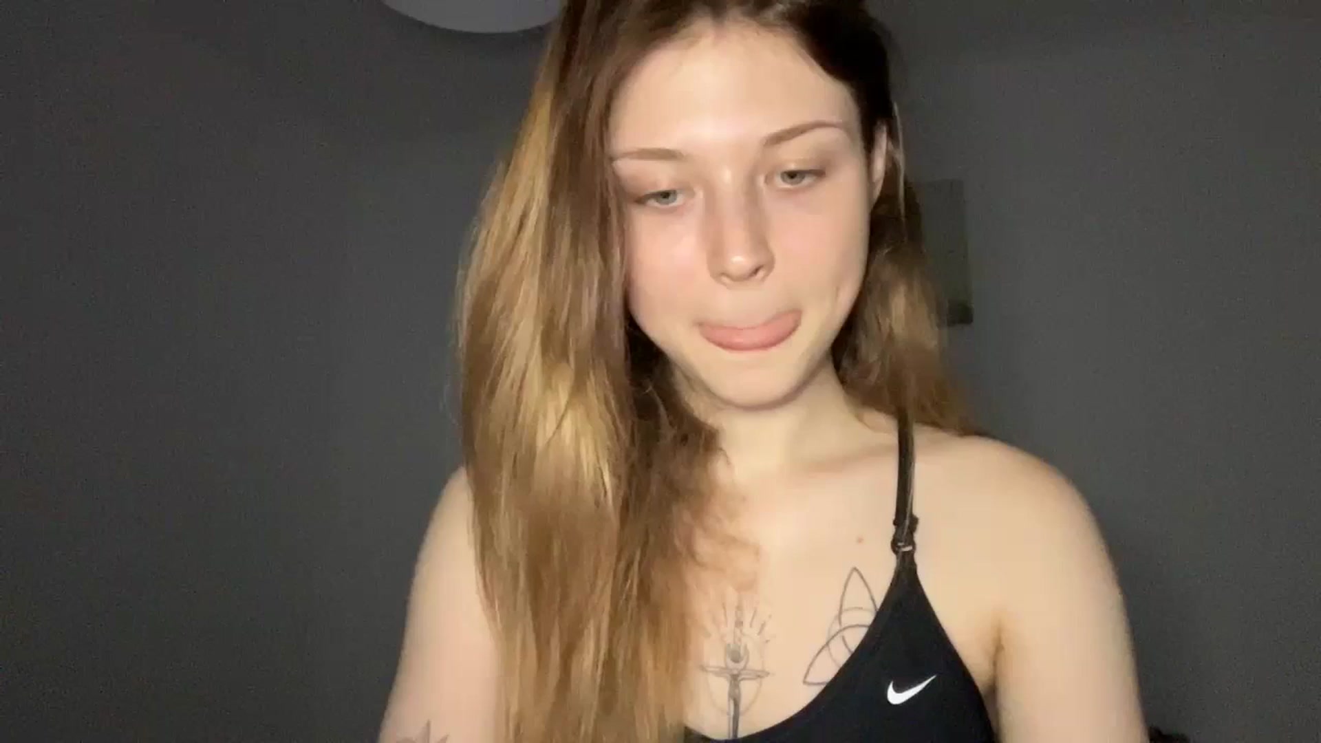 Gallery image thumbnail from Coconut_dream's myfreecams stream on, 07/07/2023, 17:42 image 1 of 20