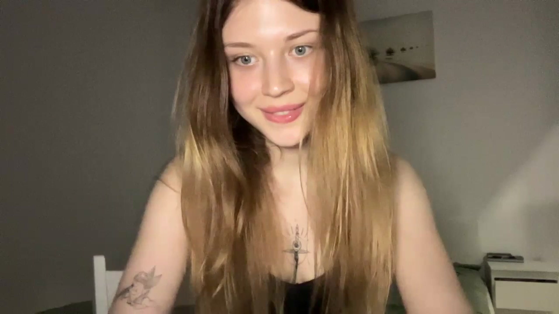 Gallery image thumbnail from Coconut_dream's myfreecams stream on, 07/07/2023, 18:05 image 14 of 20