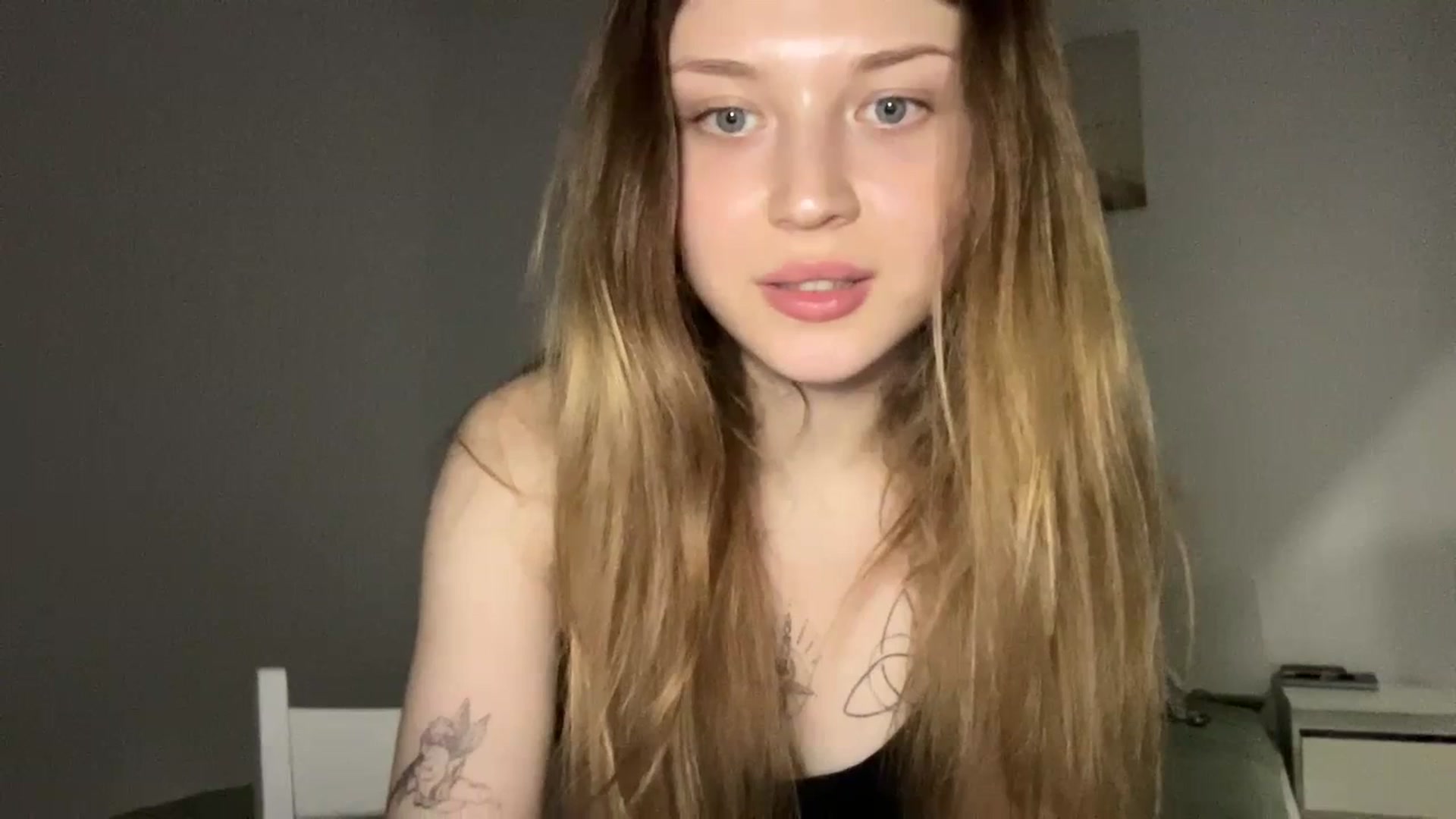 Gallery image thumbnail from Coconut_dream's myfreecams stream on, 07/07/2023, 18:05 image 12 of 20