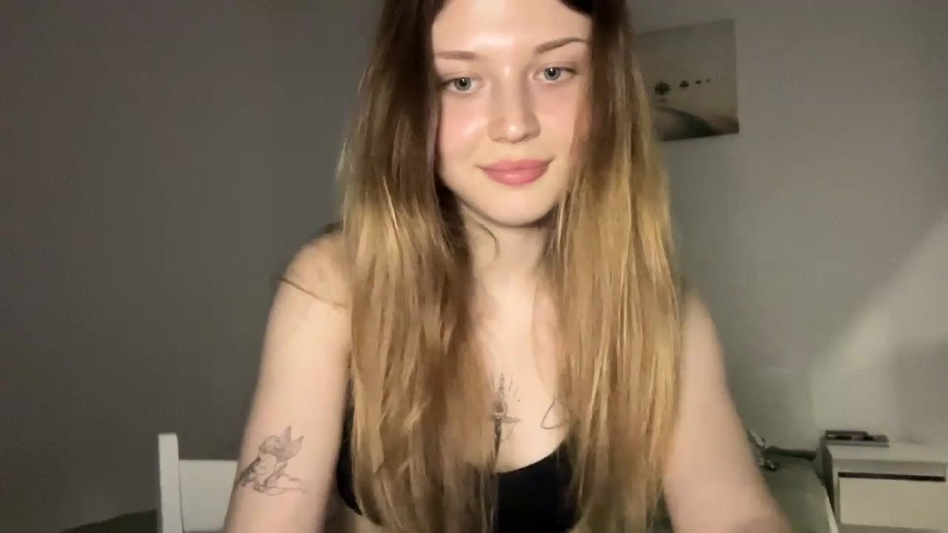 Gallery image thumbnail from Coconut_dream's myfreecams stream on, 07/07/2023, 18:05 image 13 of 20